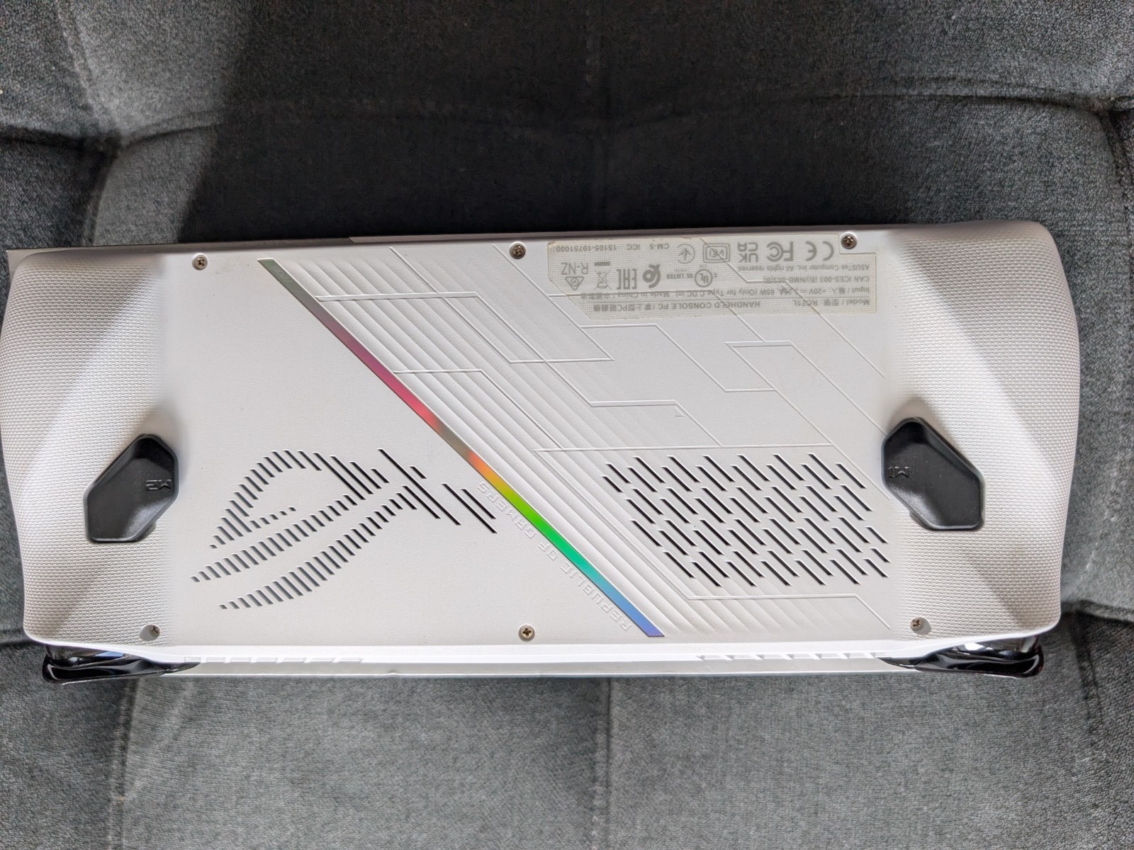 Asus ROG Ally 7″ AMD Ryzen Z1 Extreme 16GB RAM 512GB White RC71L