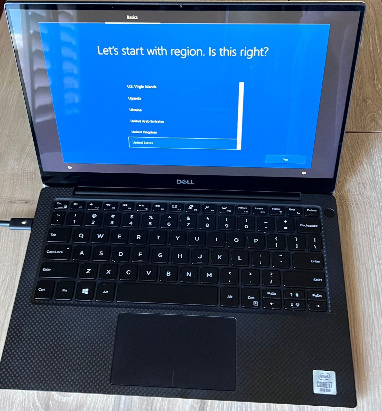 Dell XPS 13 7390 13.4″(256GB, Intel Core i7-1065G7, 1.30 GHz, 16GB) Laptop -…
