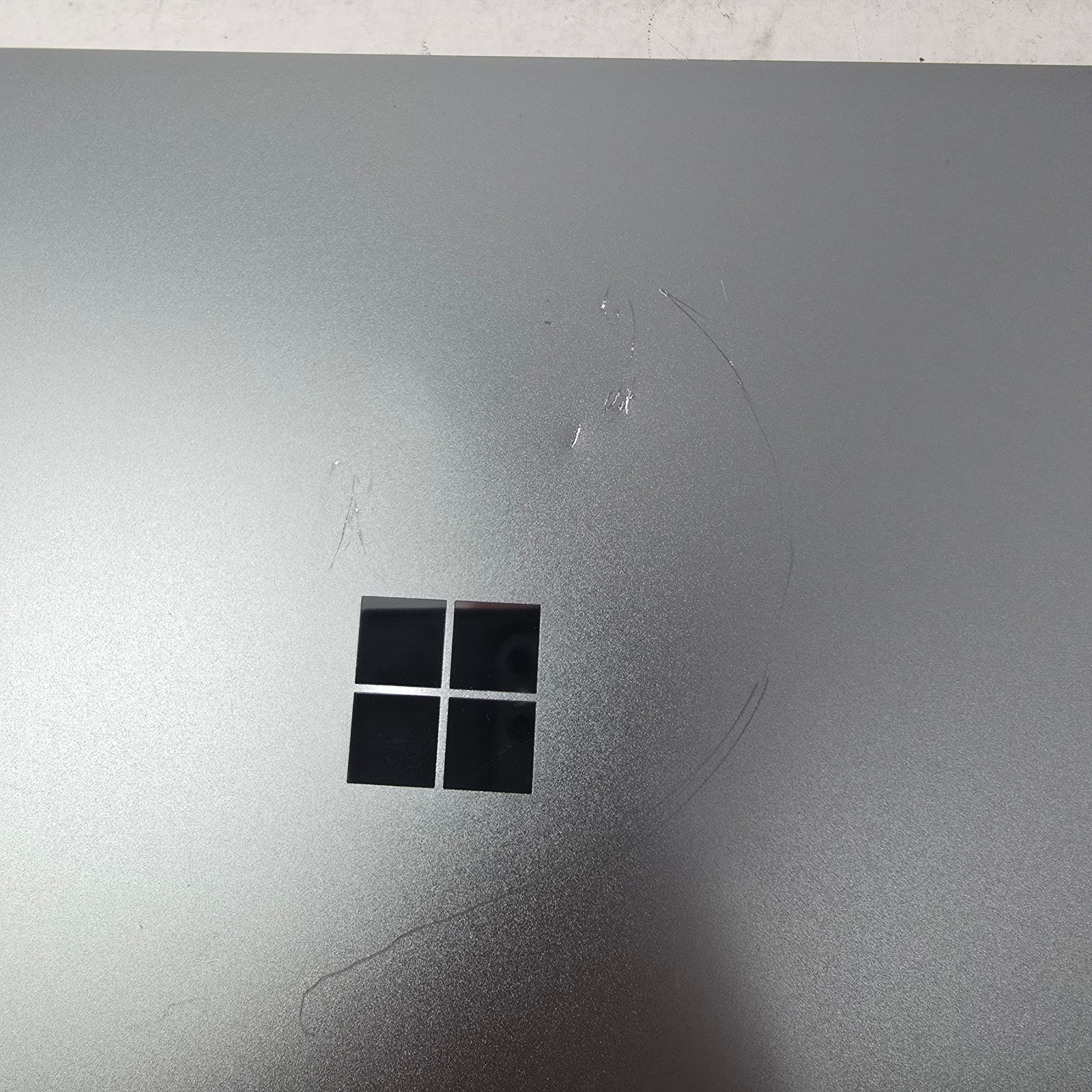Microsoft Surface Laptop Go 3 12.4 256GB SSD Intel i5 1235U 8GB RAM Green.Silver