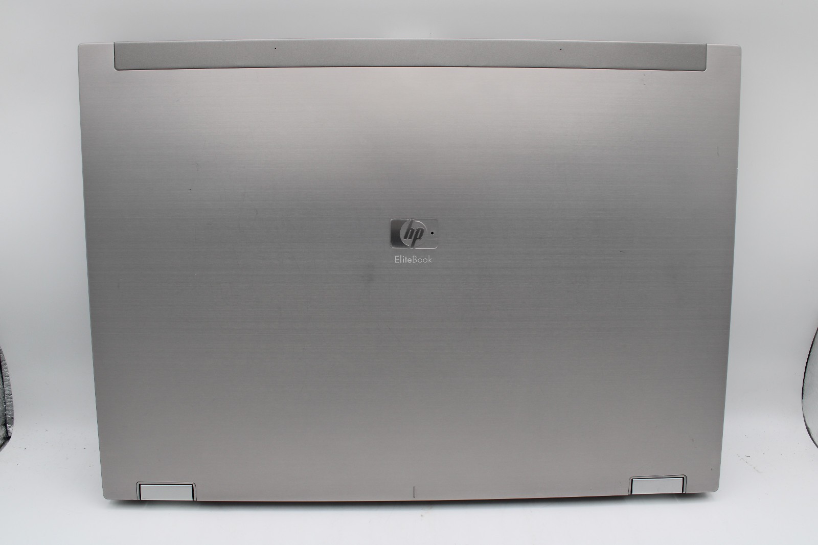 HP EliteBook 8730w _ 2 Duo-T9600 @ 2.8 _ 4GB RAM _ Radeon _ No SSD / OS
