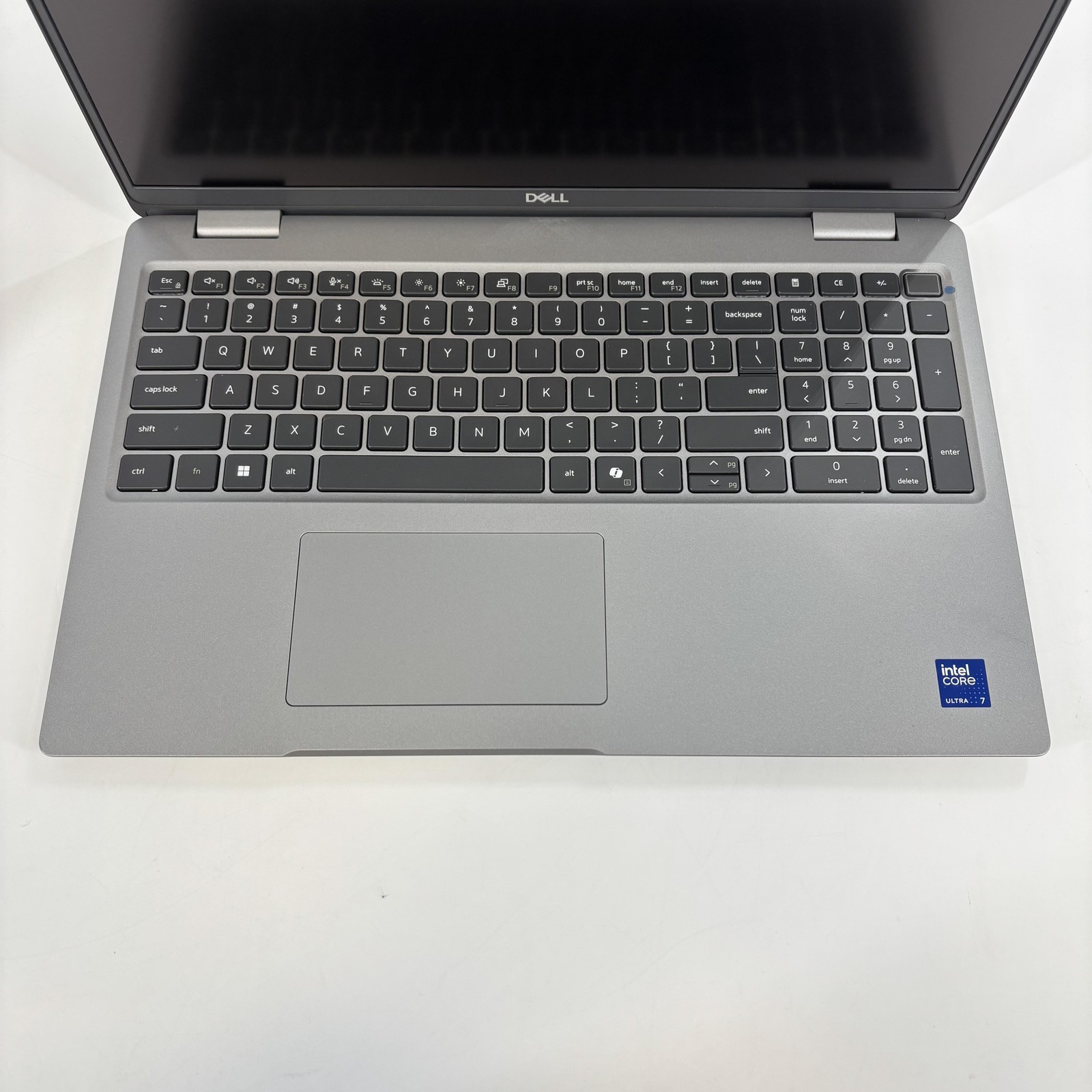Dell Precision 3590 15.6″ FHD Intel 16 Core Ultra 7 155H 64GB 2TB SSD Excellent