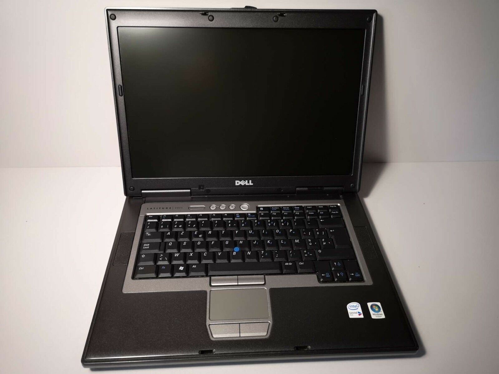 Dell Latitude D820 C2D T7200 2.00Ghz 1280x1024px 2GB/250GB HDD Win 7 Pro