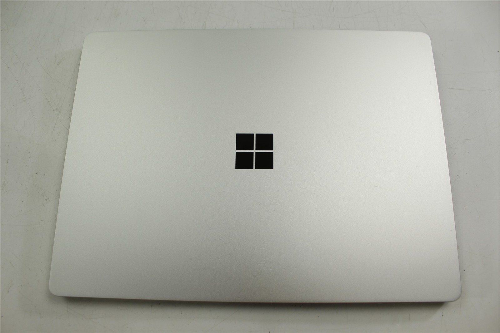 Microsoft Surface Laptop Go 2 2013 12.4″ i5-1135G7 256GB SSD 16GB RAM W11H