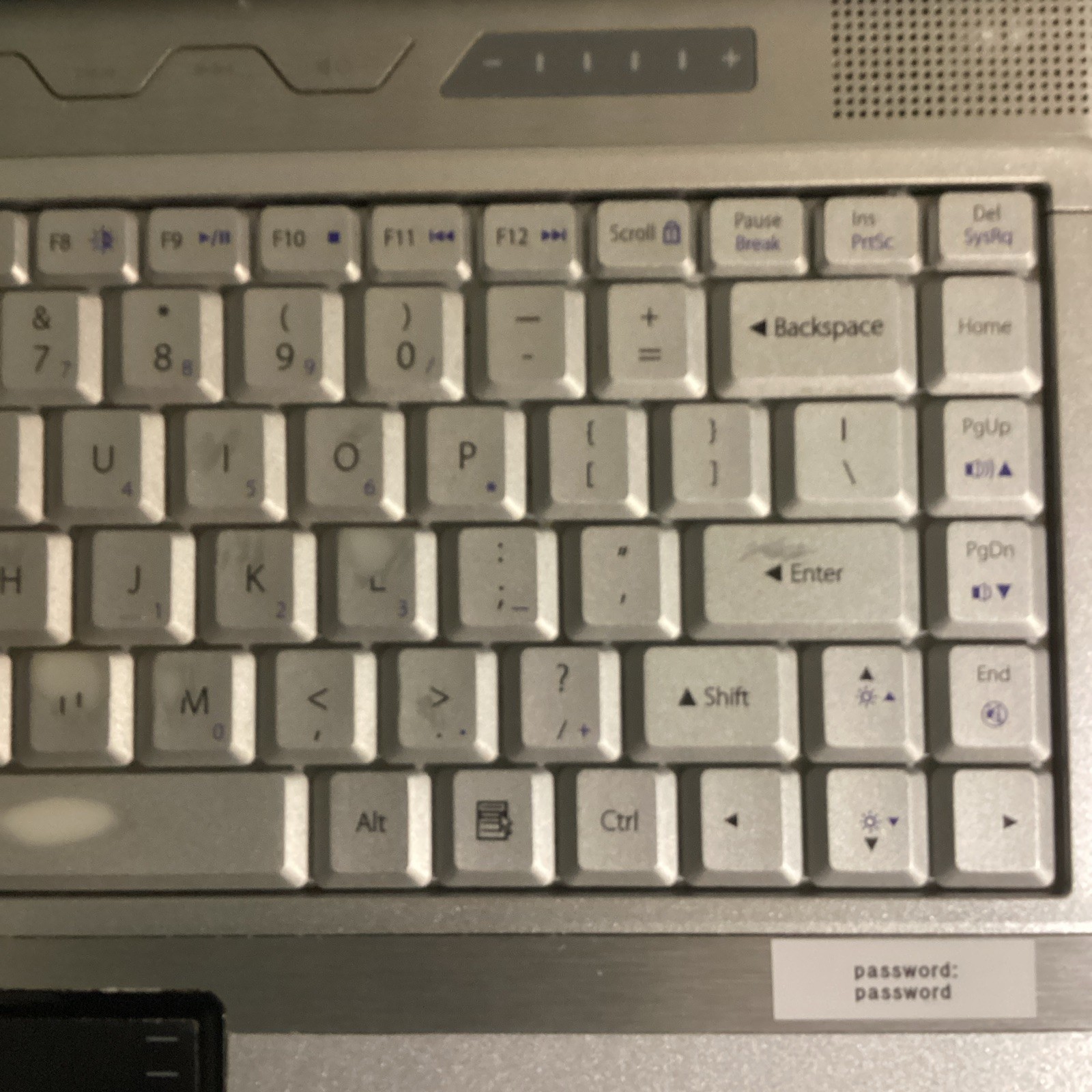 Gateway M-Series Laptop 250GB HD 2.2 GHz Intel Core 2 Duo Processor Linux Mint