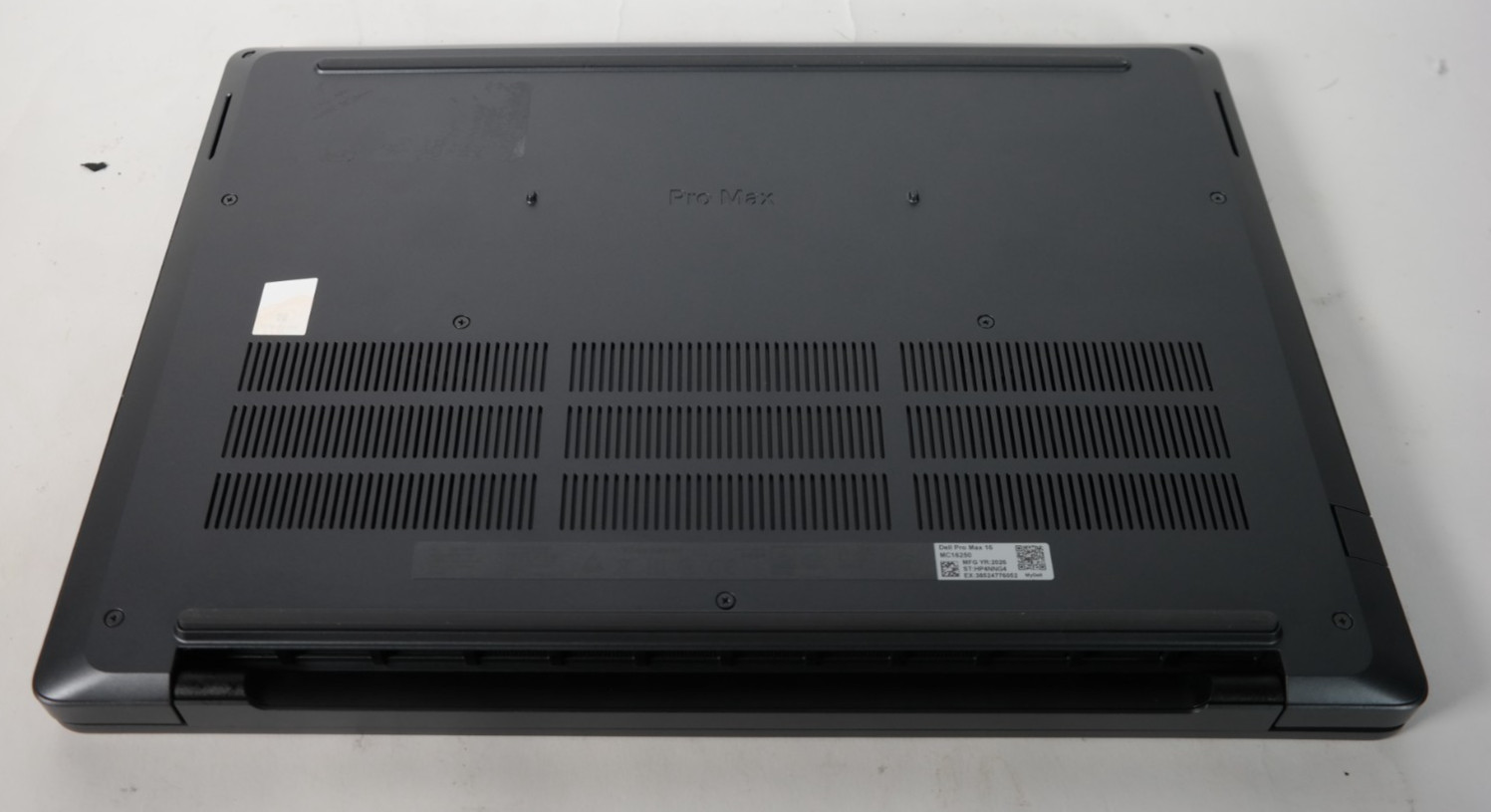 Dell Pro Max 16 MC16250/Core Ultra 7/1TB SSD/32GB RAM/Windows 11