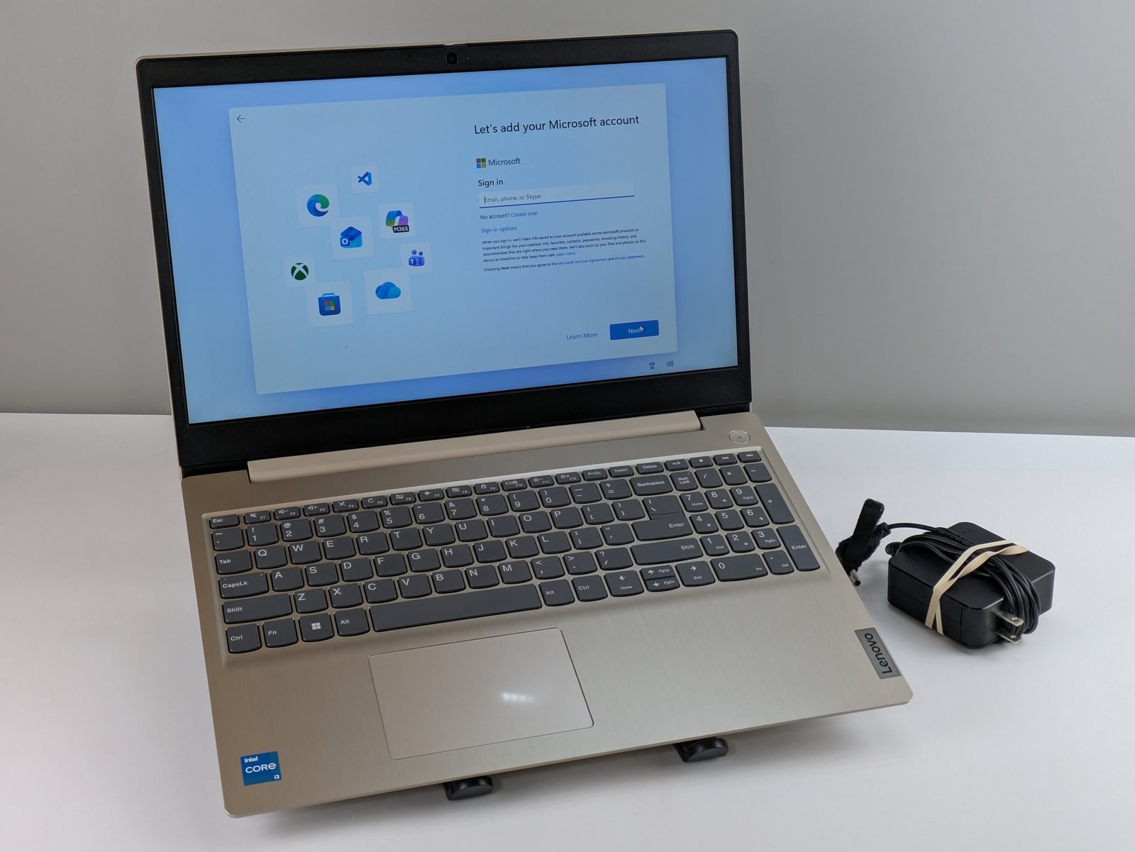 Lenovo IdeaPad 3 15ITL05 15.6″ Touch i3-1115G4 8GB RAM 256GB SSD HD W11H