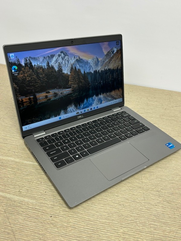 Dell Latitude 5420 14″ FHD Laptop Intel Core i5-1135G7 16GB 256GB Windows 11P