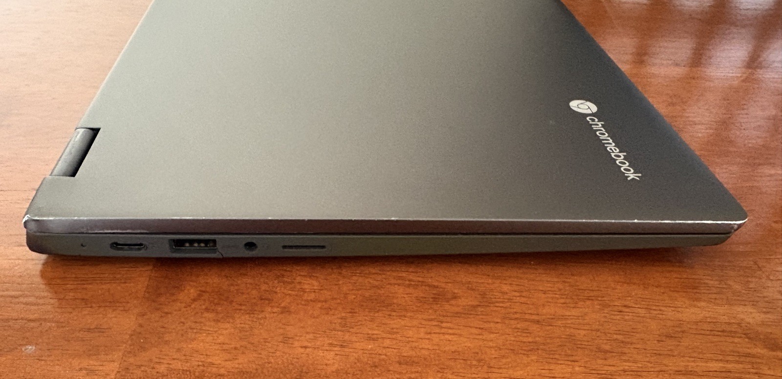 Lenovo IdeaPad Flex 5 Chromebook Intel Core i3-10110U 128GB SSD 4GB RAM *READ*