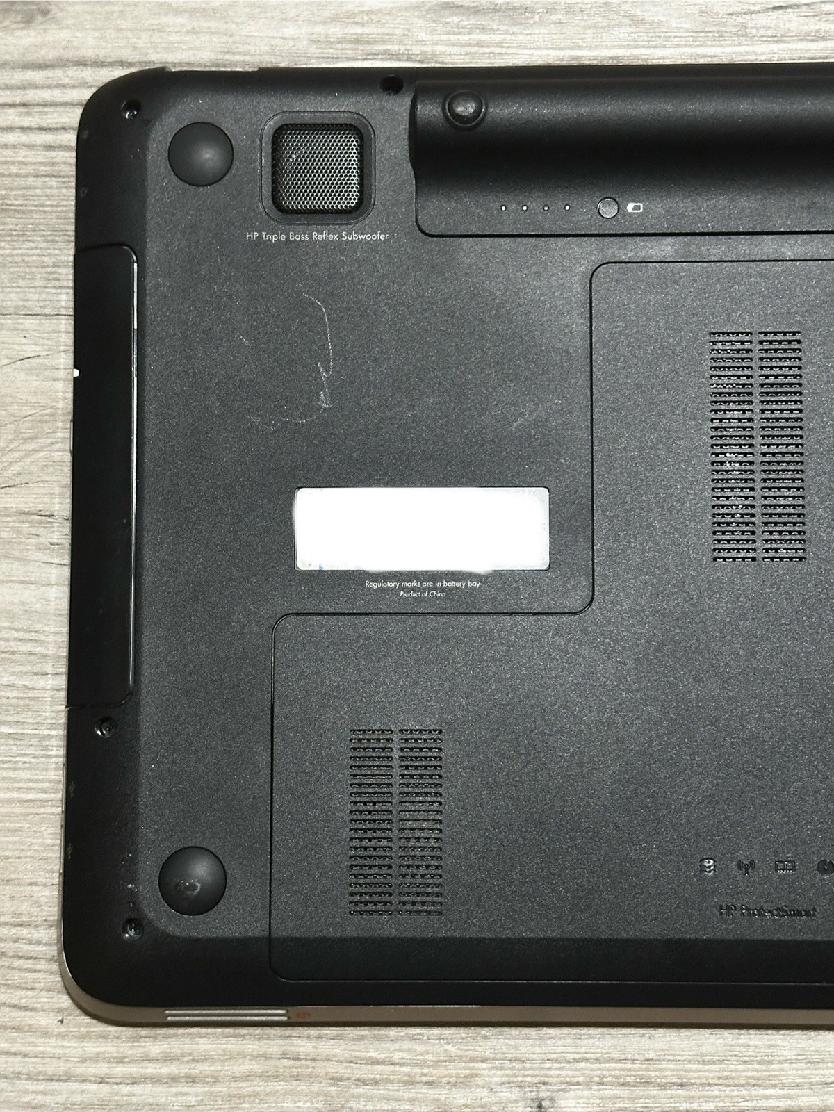 HP PAVILION DV7 AMD A6-3400M APU RADEON HD GRAPHICS 1.40GHz WIN7 8GB RAM 680GBHD