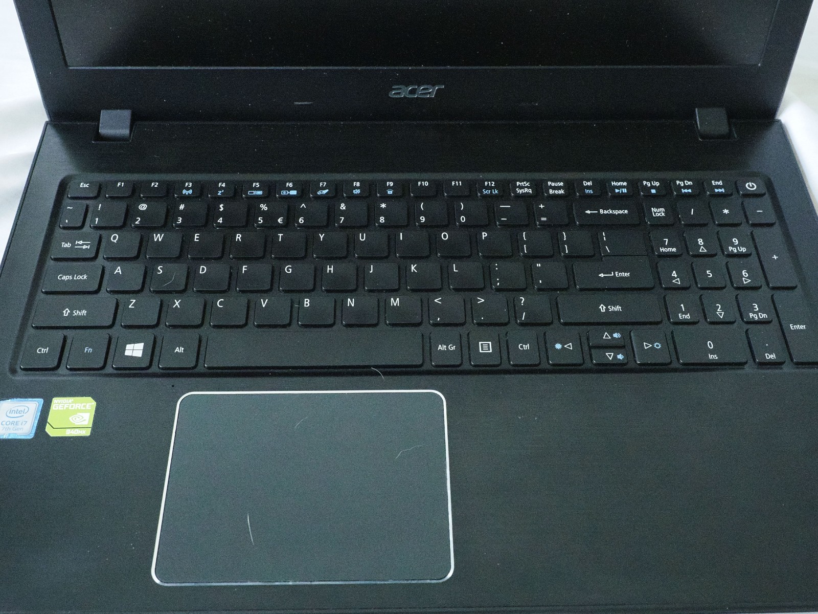 Acer Aspire E15 E5-575G 15.6″ 1TB+256GB-SSD 16GB Win10 Gaming Laptop w/ Charger