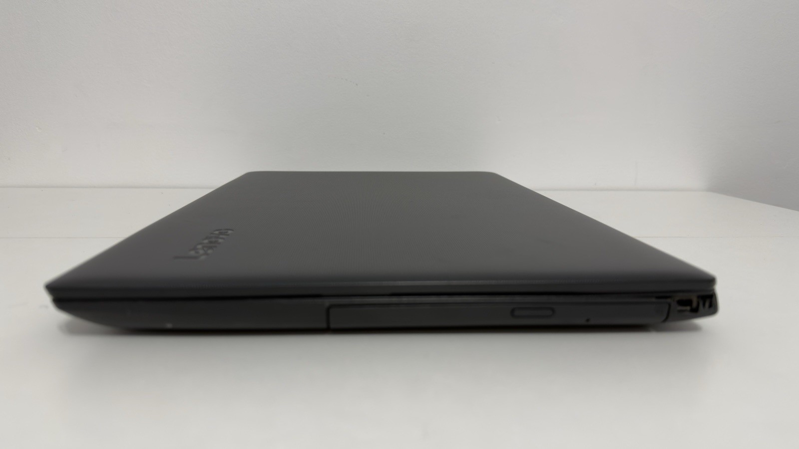 LENOVO IdeaPad 130-15AST AMD A6-9225 Radeon R4 4GB RAM 1TB SDD UPG Win10 Laptop