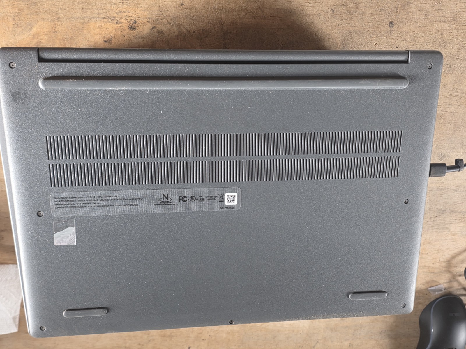 Lenovo IdeaPad Slim 3x 15Q8X10 | Snapdragon X | 16GB RAM | 1TB Lcd Lotx8