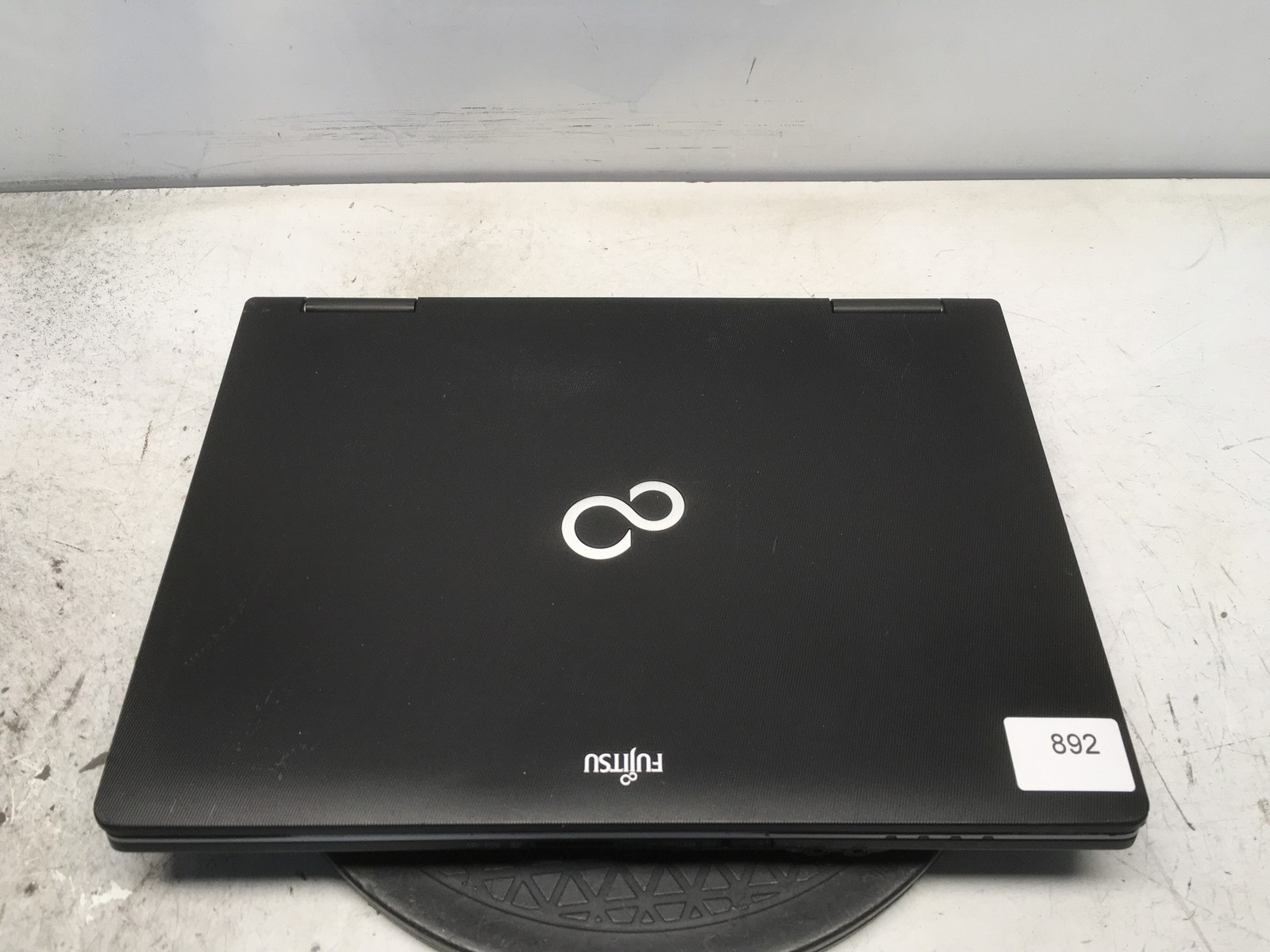 Fujitsu LifeBook S751 Intel i5-2410M 2.3GHz 2 GB NO HDD No Batt