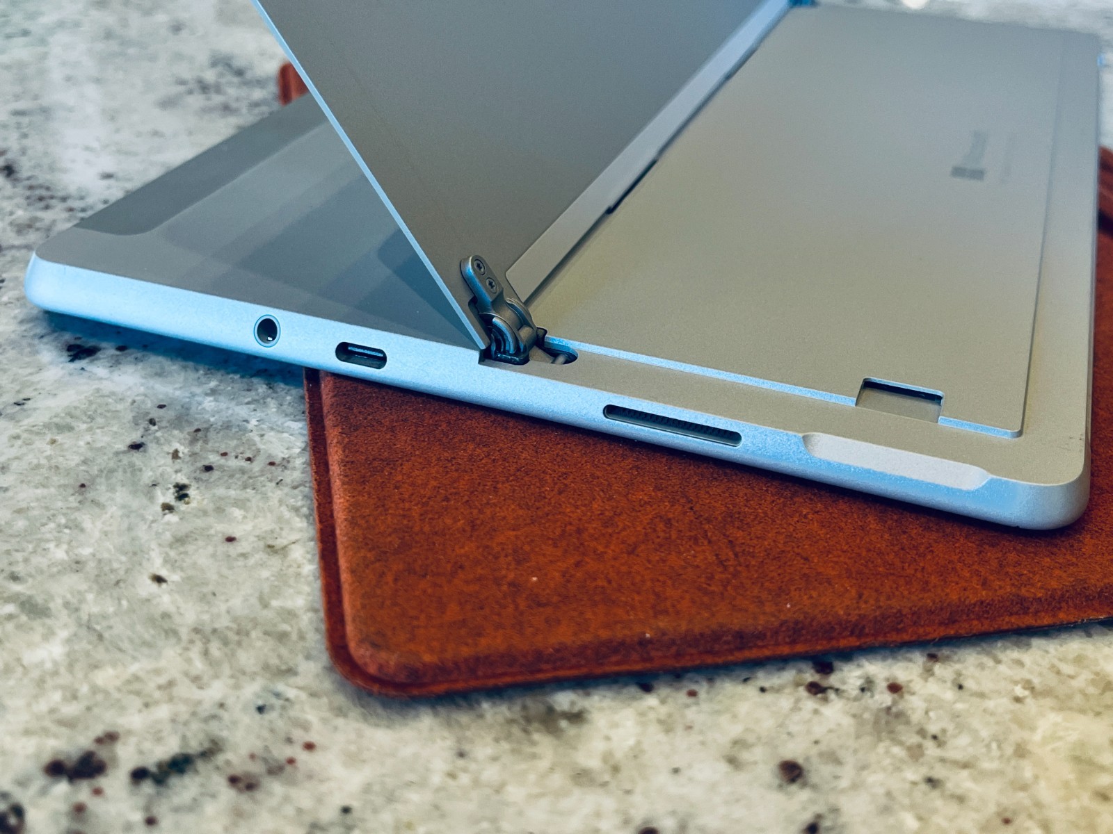 MS Surface Go 3, TypeCover, Power Supply, 8GB RAM, 128GB SSD, Battery Health 88%