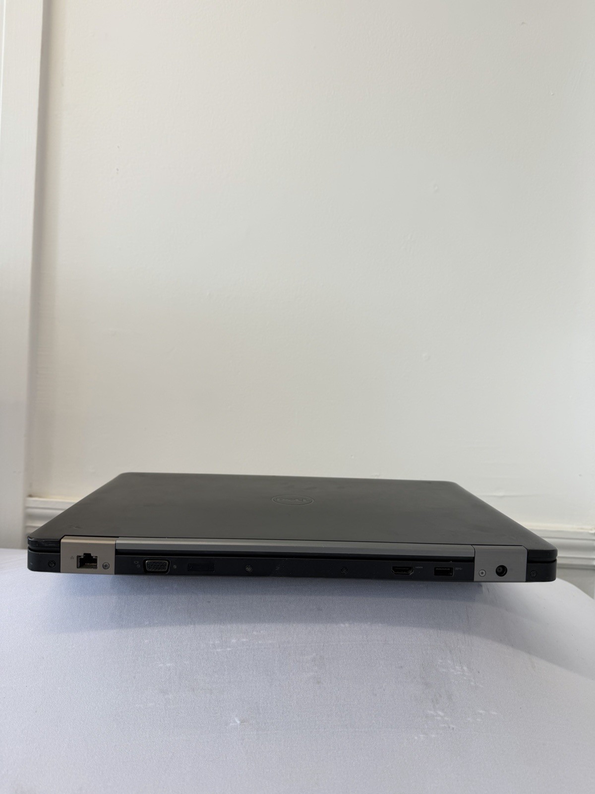 Dell Latitude E5570 Laptop – Intel i5 – No RAM – Read Des