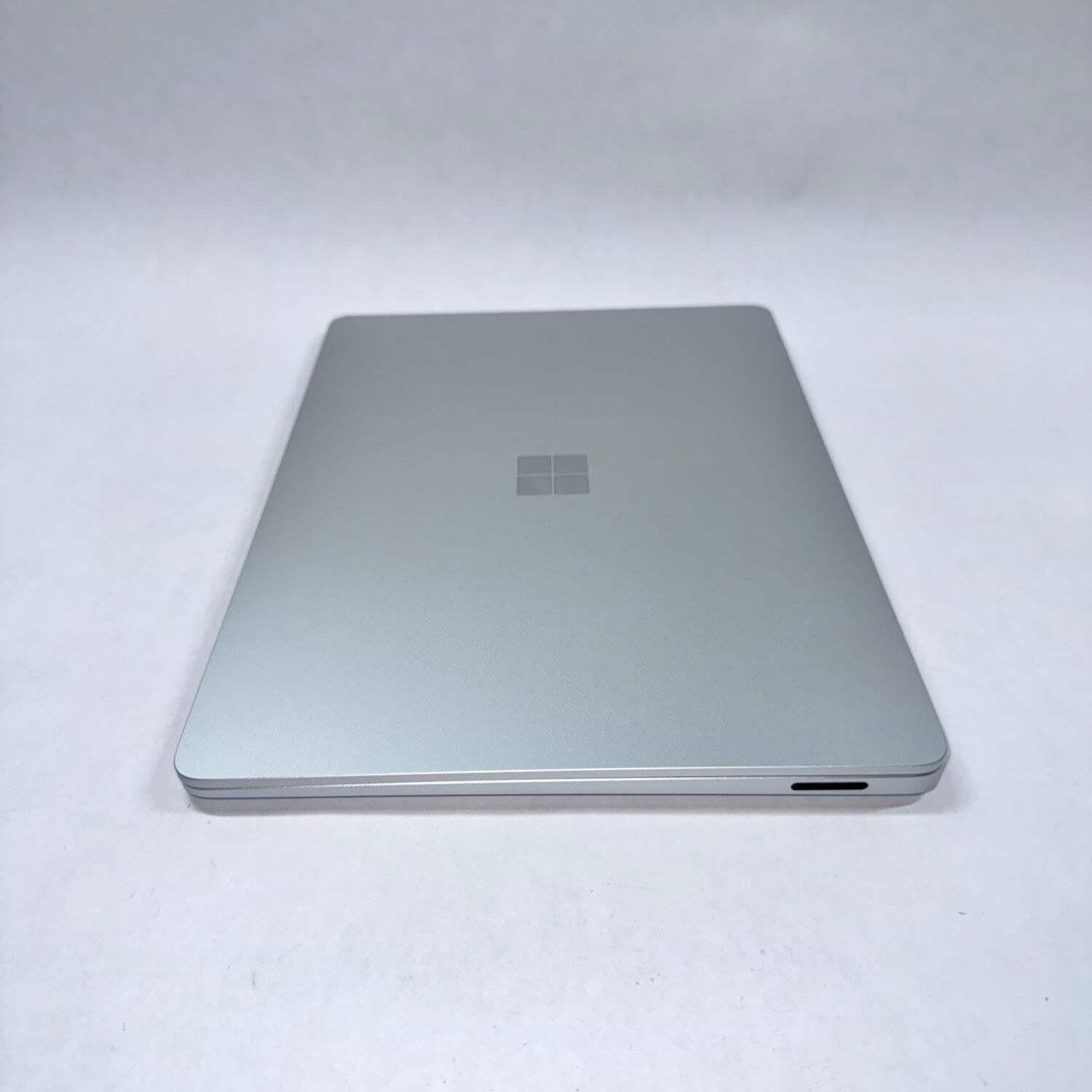 Microsoft Surface Laptop 7 2107 13.8″ Core Ultra 7 2.2GHz 32GB RAM 512GB SSD