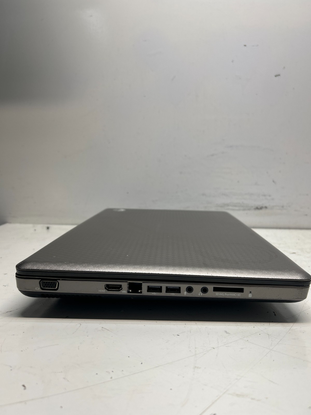 HP G72-259WM Intel Pentium 2.1 Ghz NO HDD No Batt