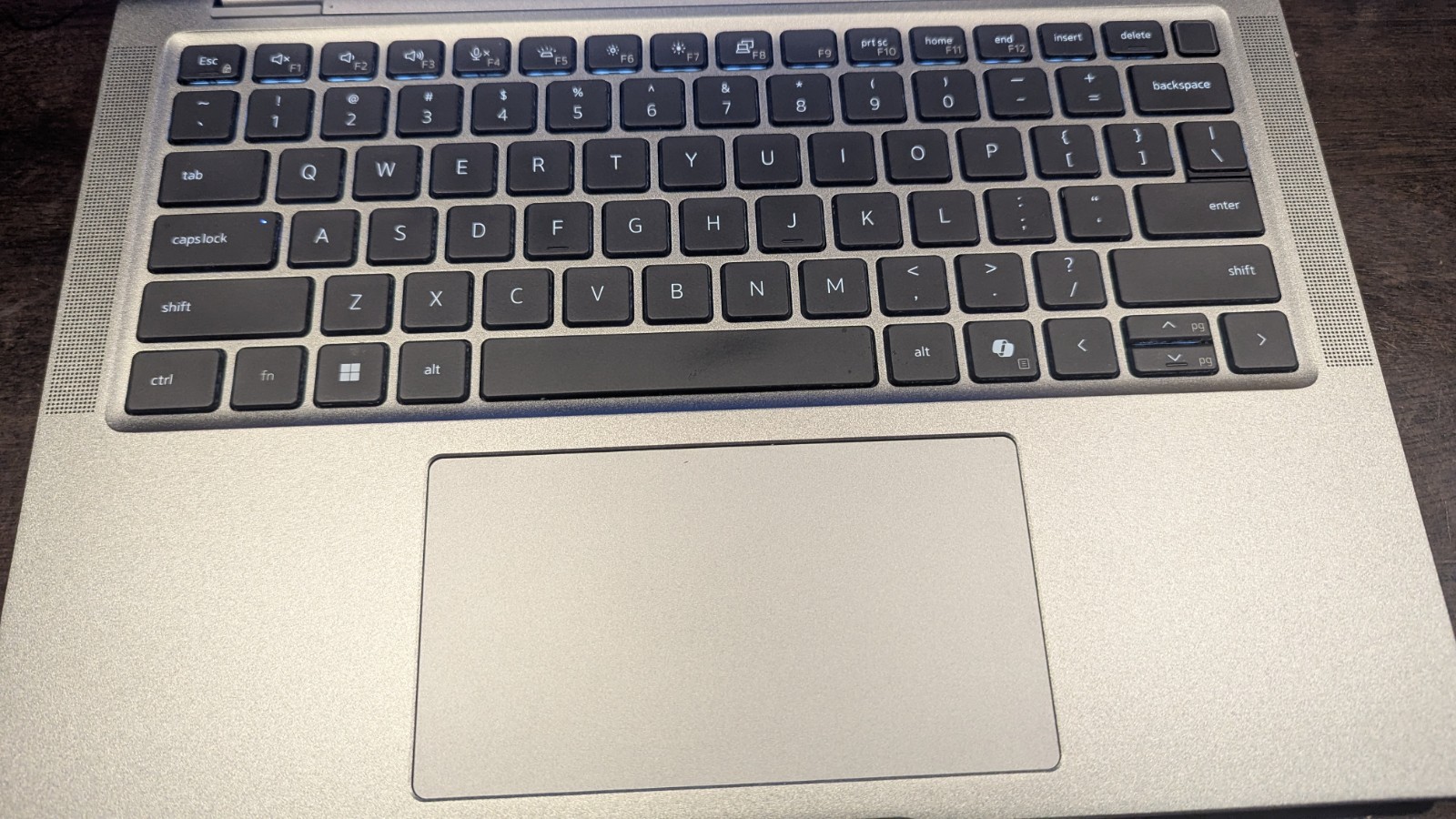 2025 Dell Latitude 7450 14″ Laptop (Ultra 7 165U 32GB 512GB)