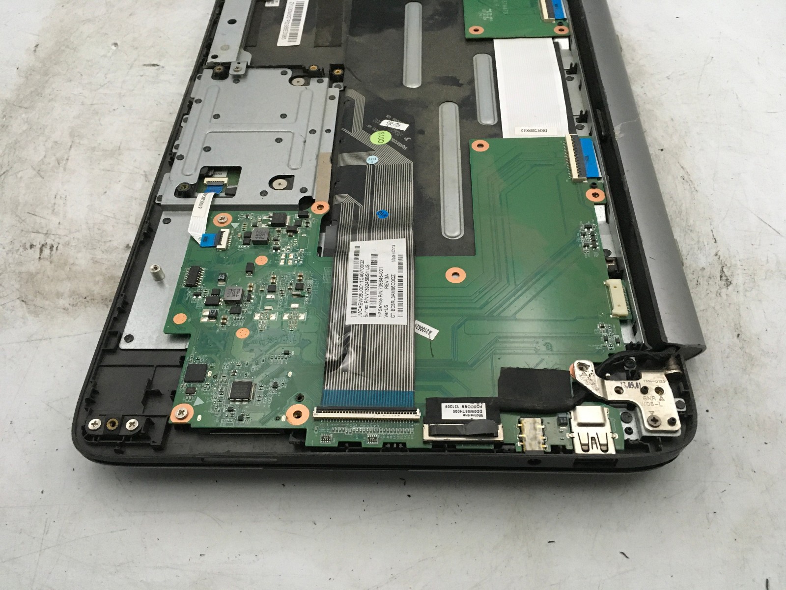 HP TWIST X2 – FOR PARTS/REPAIR – Intel Atom x5-Z8350 – 2GB RAM – 10″ – READ – BB