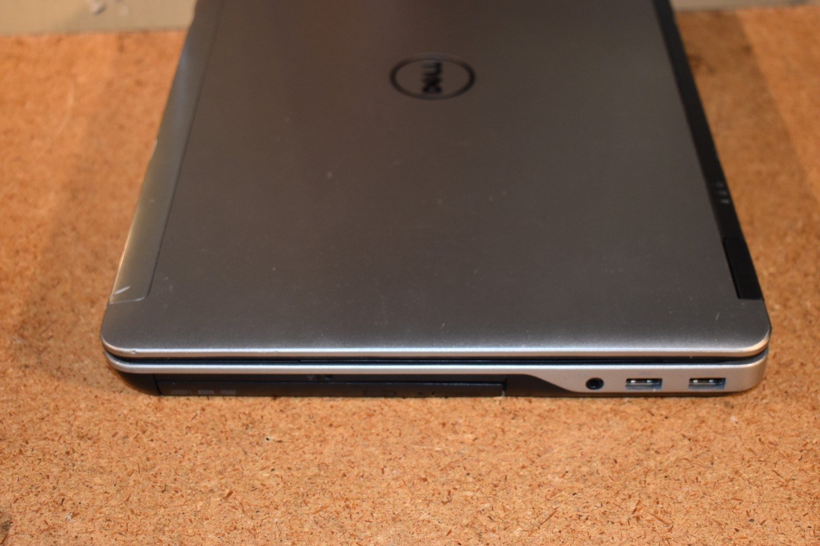 Dell Latitude E6540 Intel Core i5-4310M 8GB 500GB Windows 7 Pro 64-bit Webcam