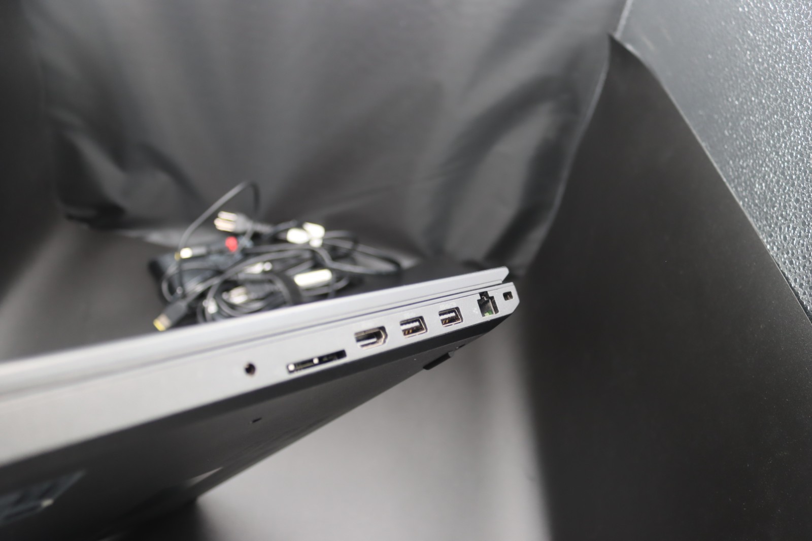 LENOVO THINKPAD P15V GEN 2 i7-11800H@ 2.30GHz 32GB RAM 512GB W11P + Dock Station