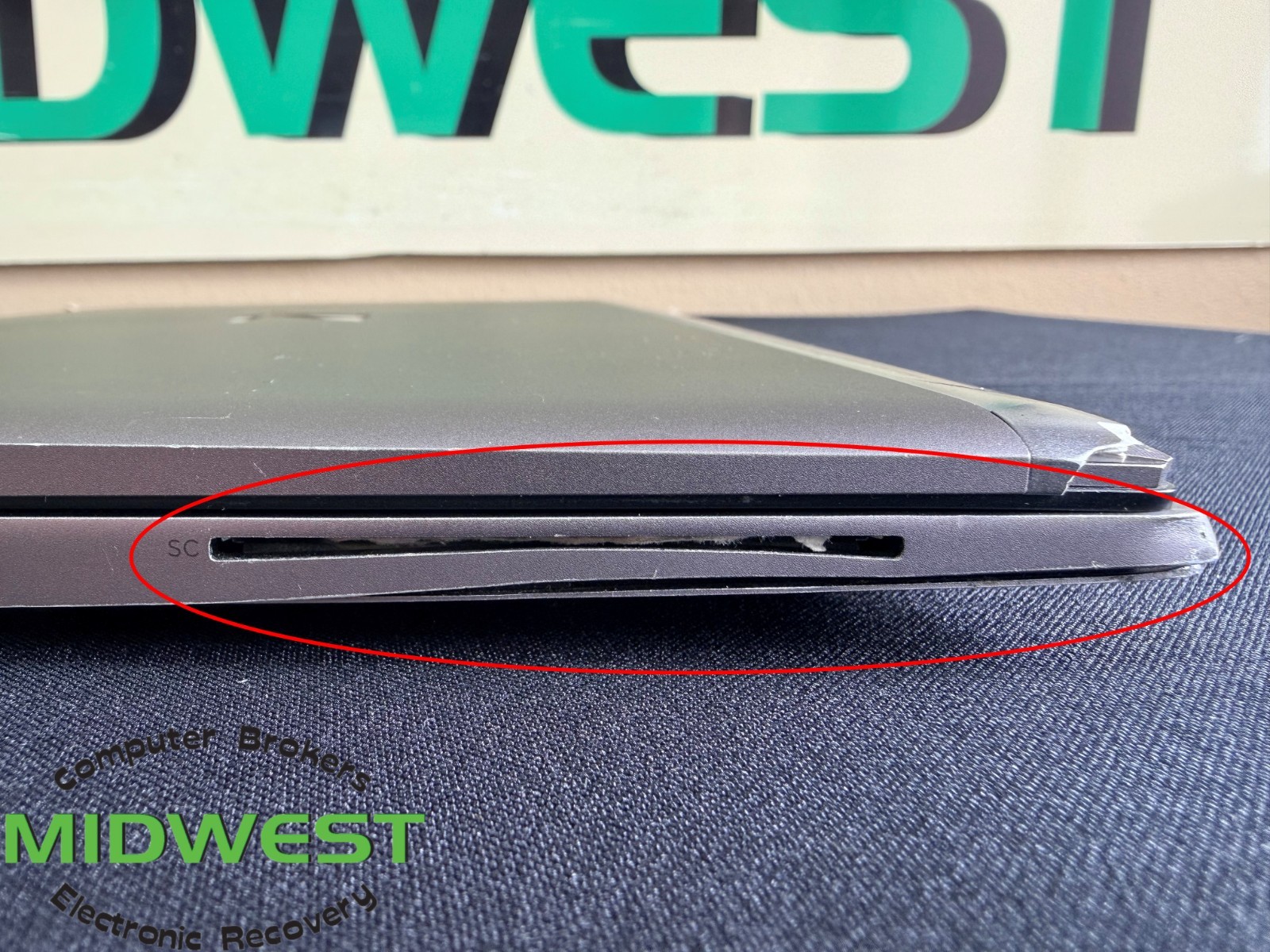 HP ZBook Firefly 14 G8 i5-1145G7 2.6GHz 16GB 256GB SSD (For Parts – See Desc.)