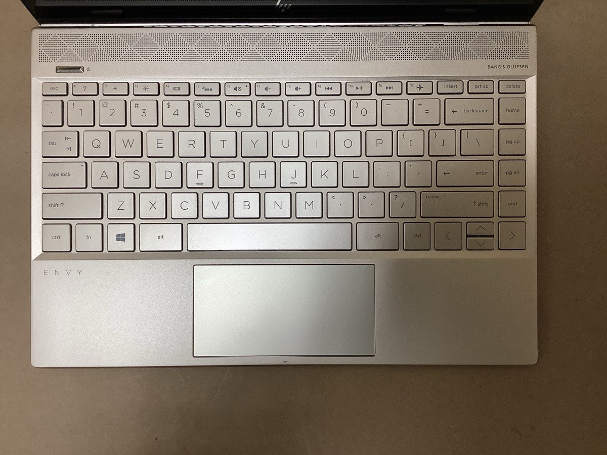 HEWLETT PACKARD ENVY 13-AH0051WM 13.3″ LAPTOP WITH CHARGER & MOUSE I (B33004333)