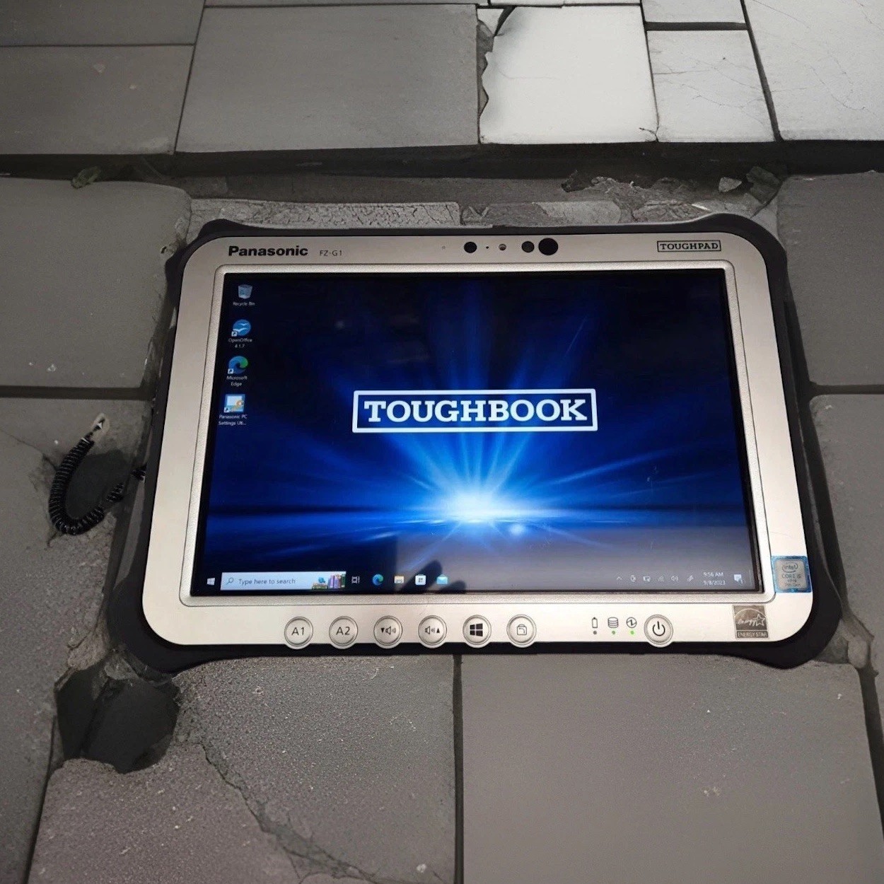 Panasonic Toughpad FZ-G1 MK5 i5 7th 2.60GHz 8G SSD Dual Touch Win10 Pro AC used