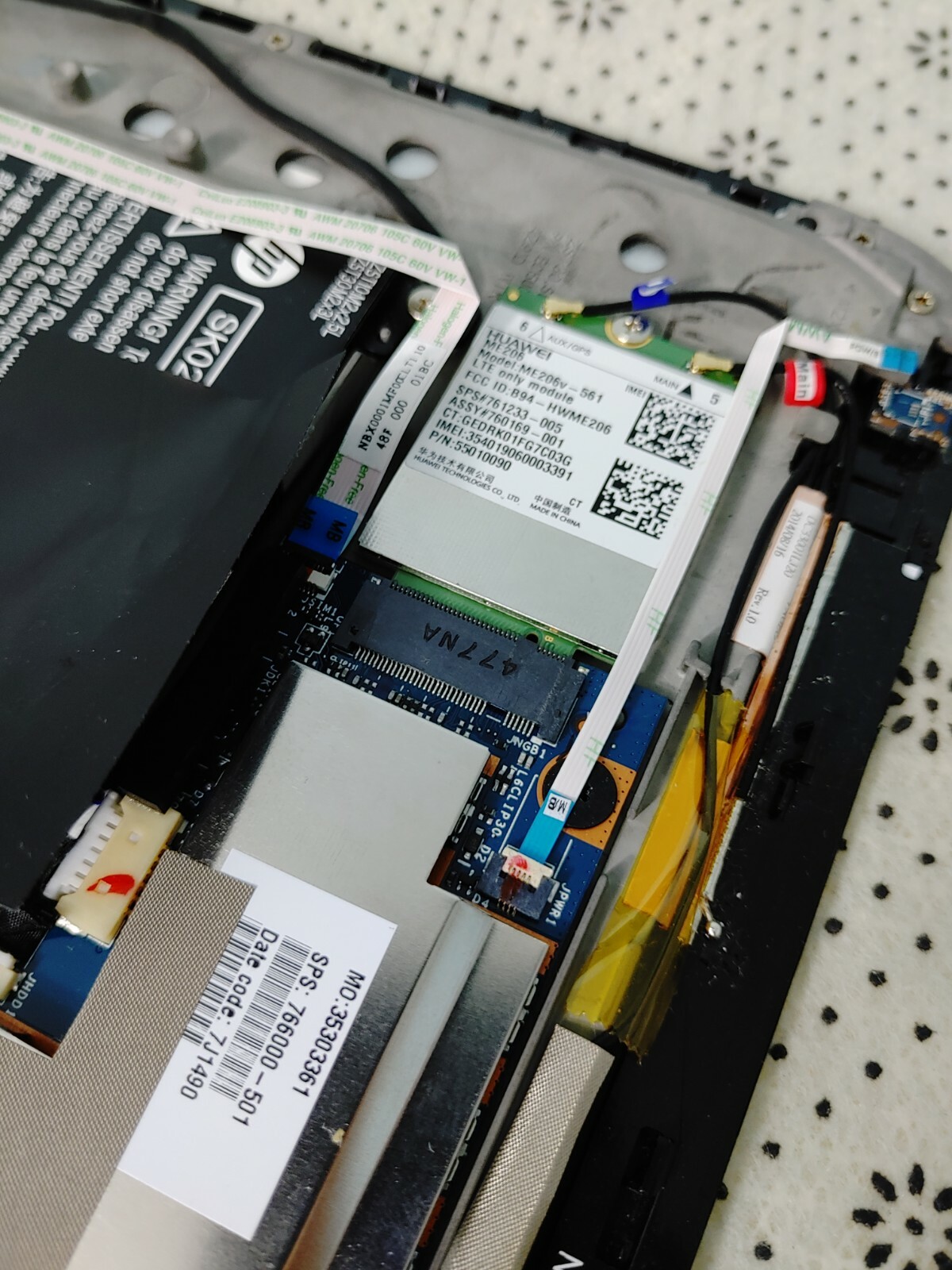 HP Split X2 13-r100dx 13.3″ For Parts as is