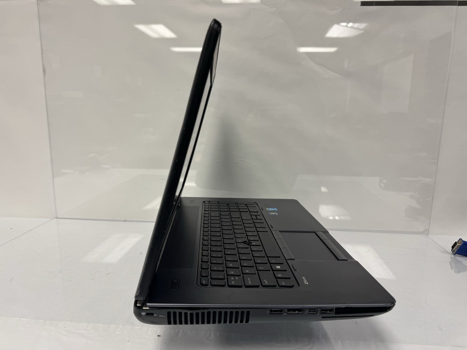 HP ZBook 17 Workstation Intel i7-4800MQ @ 2.70 GHz 8GB Ram No HDD #1