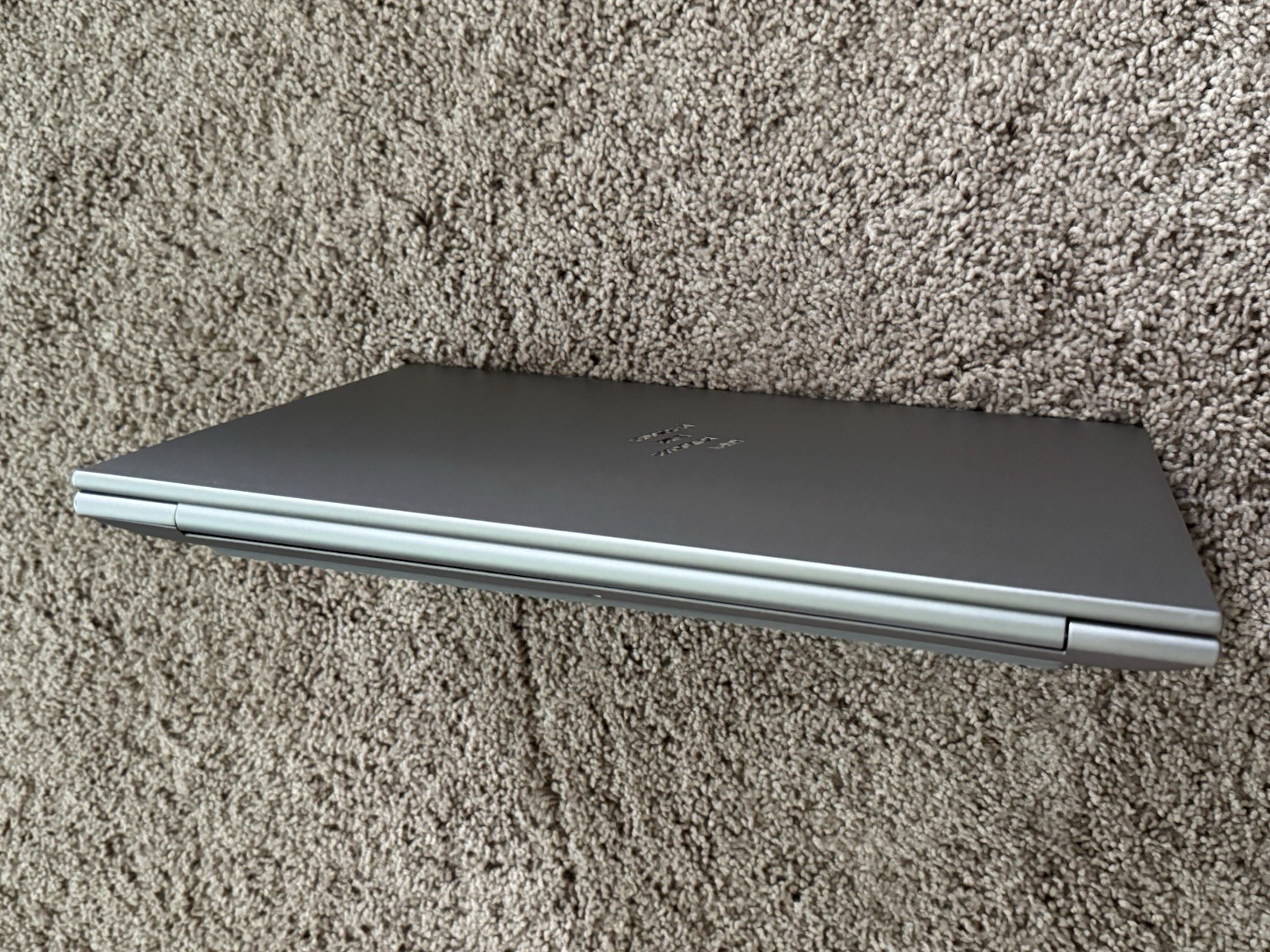 HP ZBook Firefly 16 G11 FHD+ 1.4 GHz Ultra 7 165H 16GB 256GB SSD Backlight/