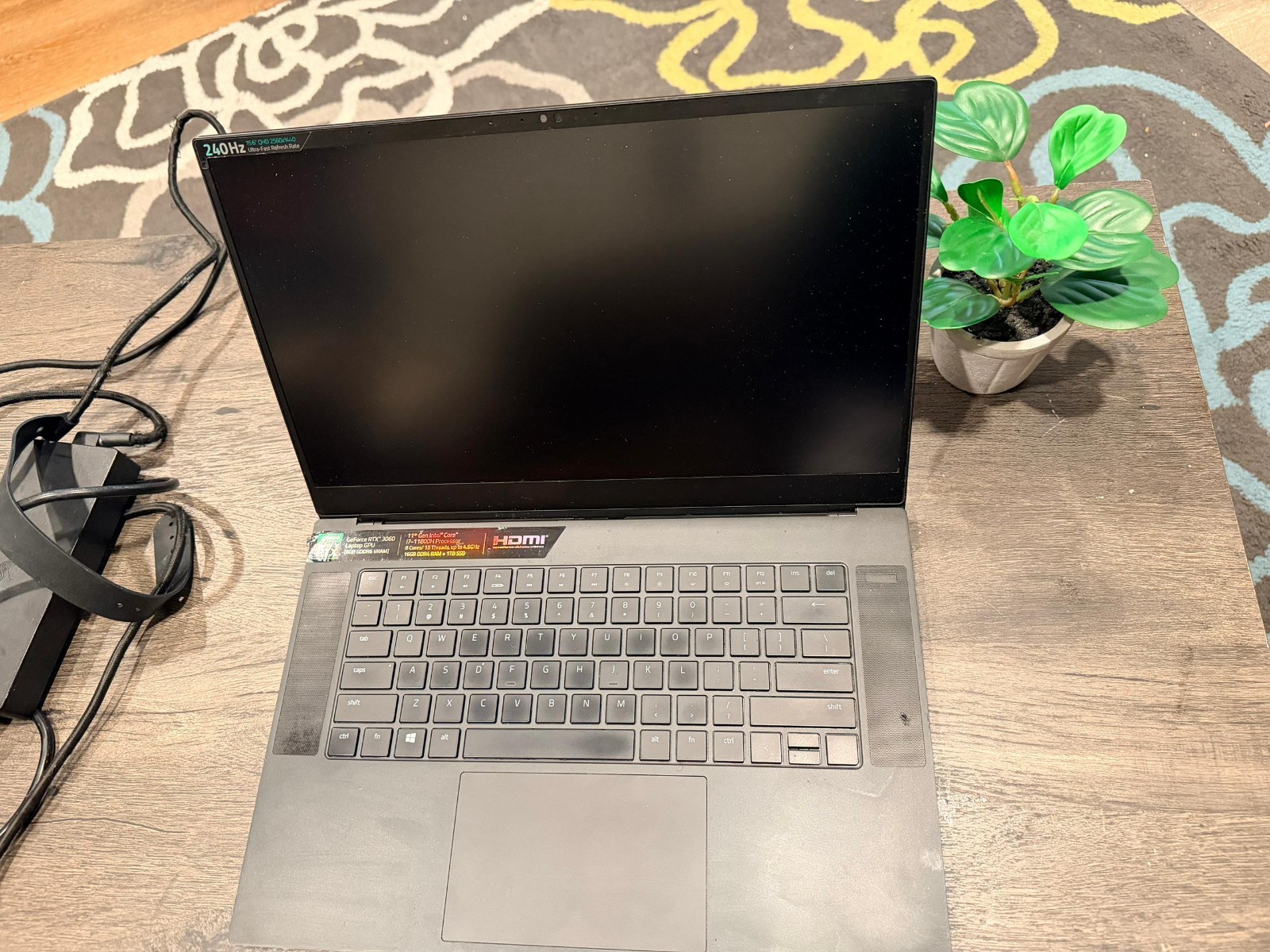 Razer Blade 15 Advanced Model 15.6″ (1TB SSD, Intel Core i7 11th Gen Mid 2021)
