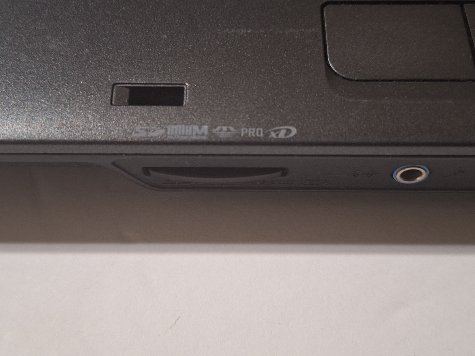 ACER EXTENSA 5620 LAPTOP PC CORE 2DUO 1.83GHz 4GB RAM WIN7 PRO OFFICE USED