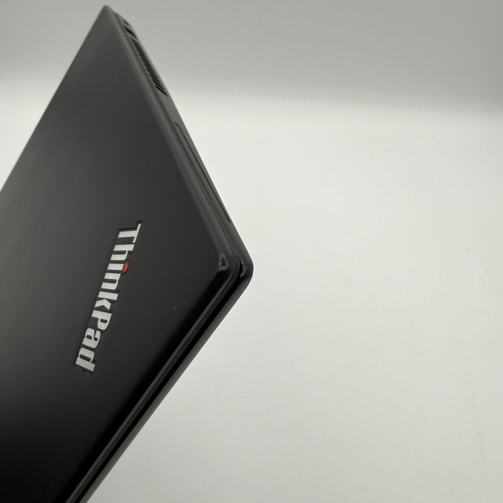 Lenovo ThinkPad T490s i7-8650U Touch 16GB 256GB SSD Win11Pr Fingerprint LTE READ