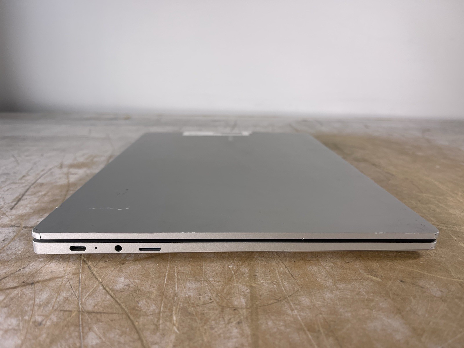 SAMSUNG NP545XLA QUALCOMM SNAPDRAGON 8CX GEN 2 @ 3.5GHz,8GB RAM, 128GB SSD-PARTS