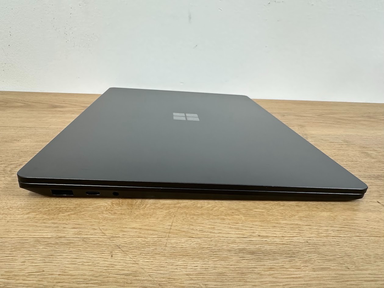 Microsoft Surface Laptop 5 Core i7 1265U, 16GB LPDDR5 Intel Iris Xe, 512GB SSD