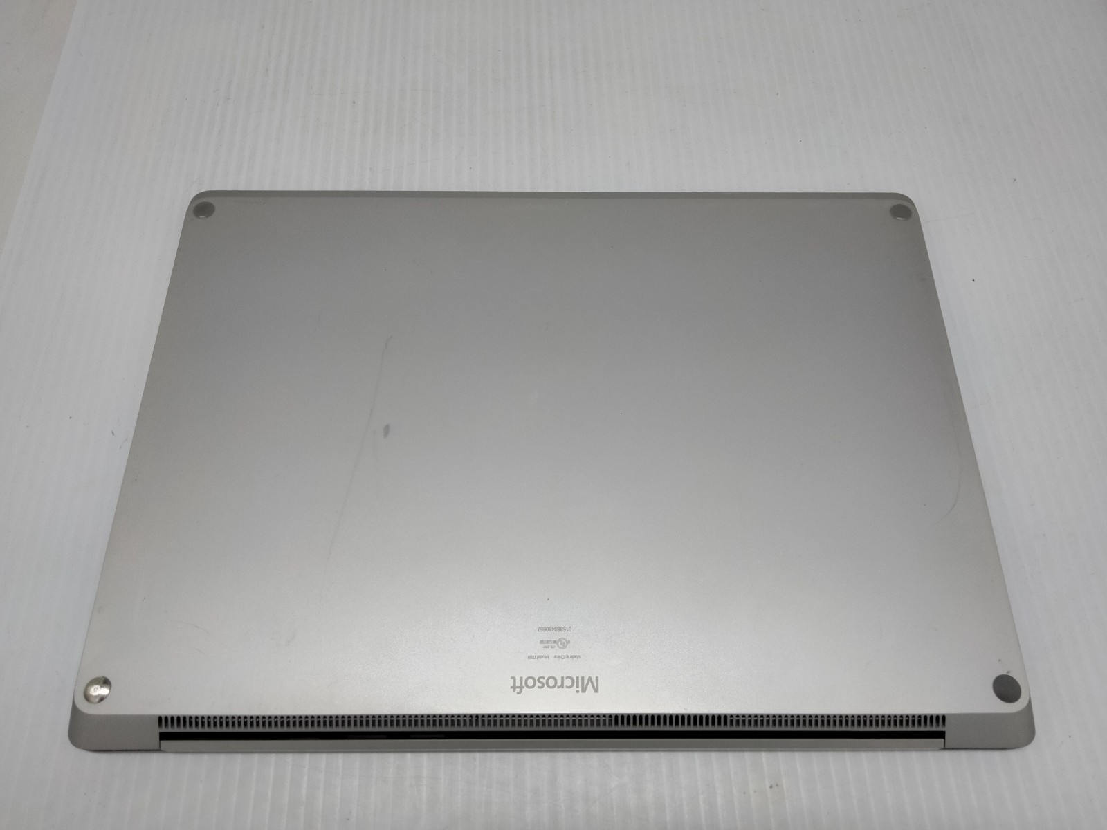 Microsoft Surface 1769 13.5” Touch i7-7660U 8GB RAM 256gb SSD Win 11 laptop