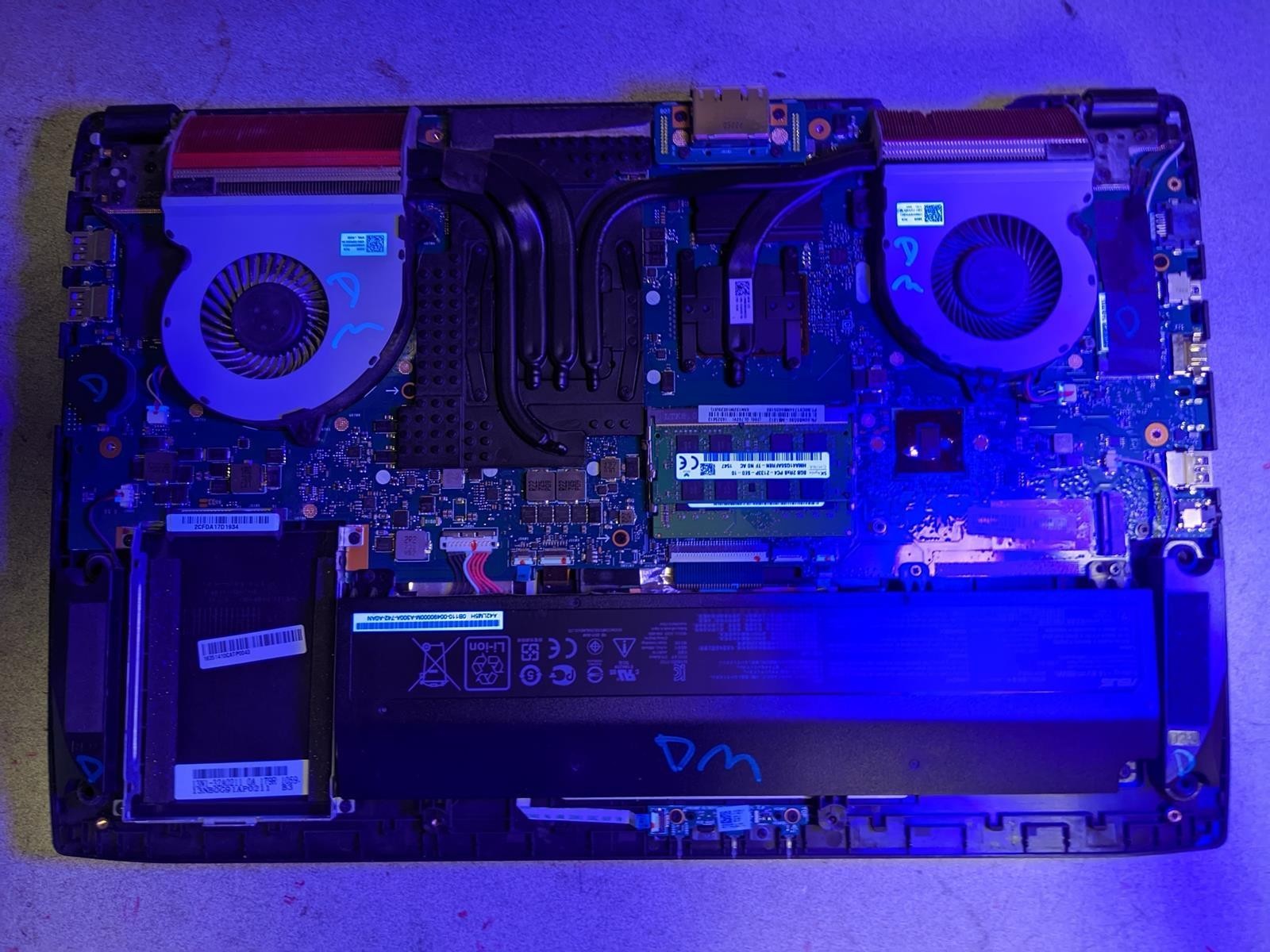 ASUS GL702V i7-7700HQ @ 2.80GHz, 16GB RAM, NO HDD/OS – (FOR PARTS)