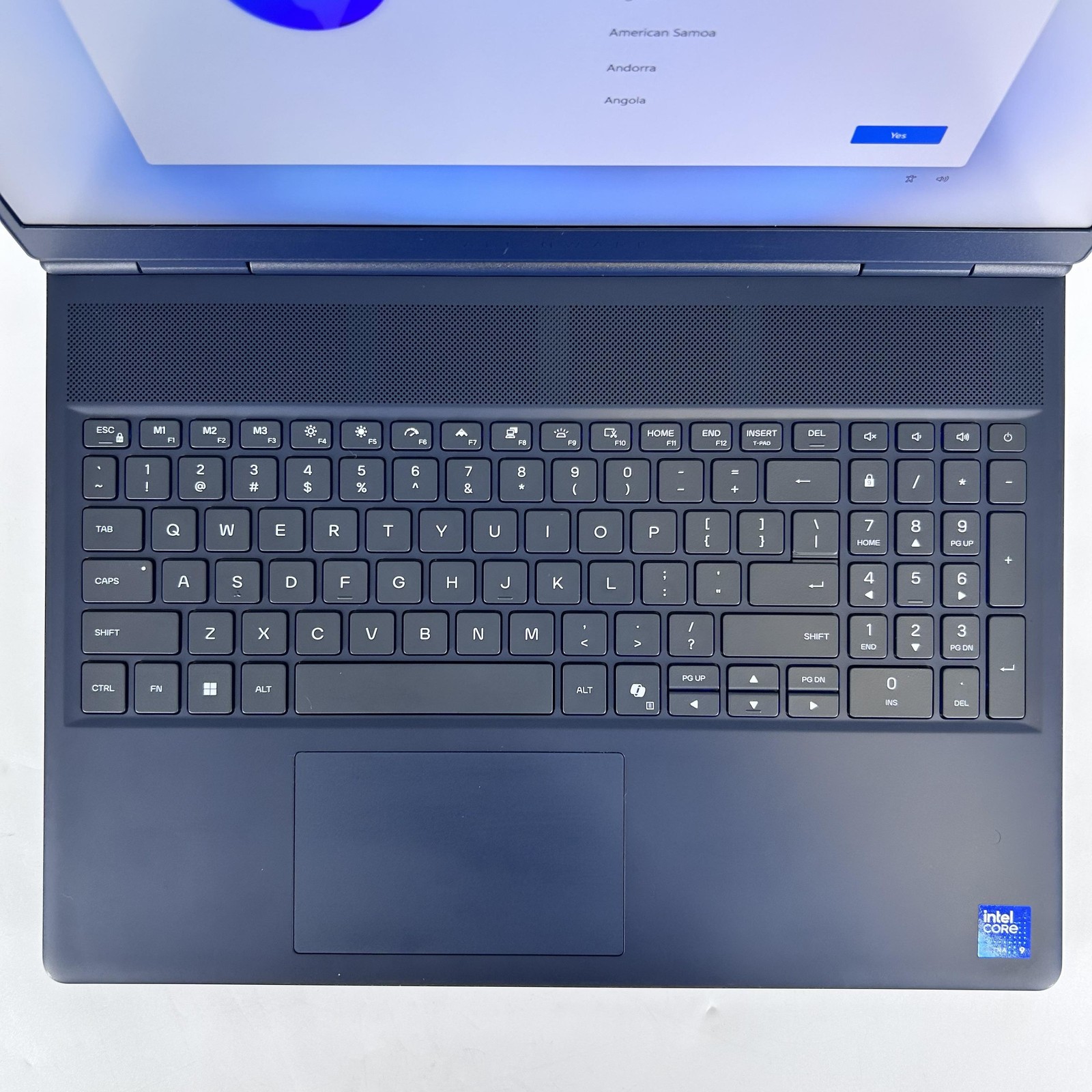 Dell Alienware 16X Aurora 240Hz QHD+ 2.7 GHz Ultra 9 275HX 32GB 1TB SSD RTX 5060