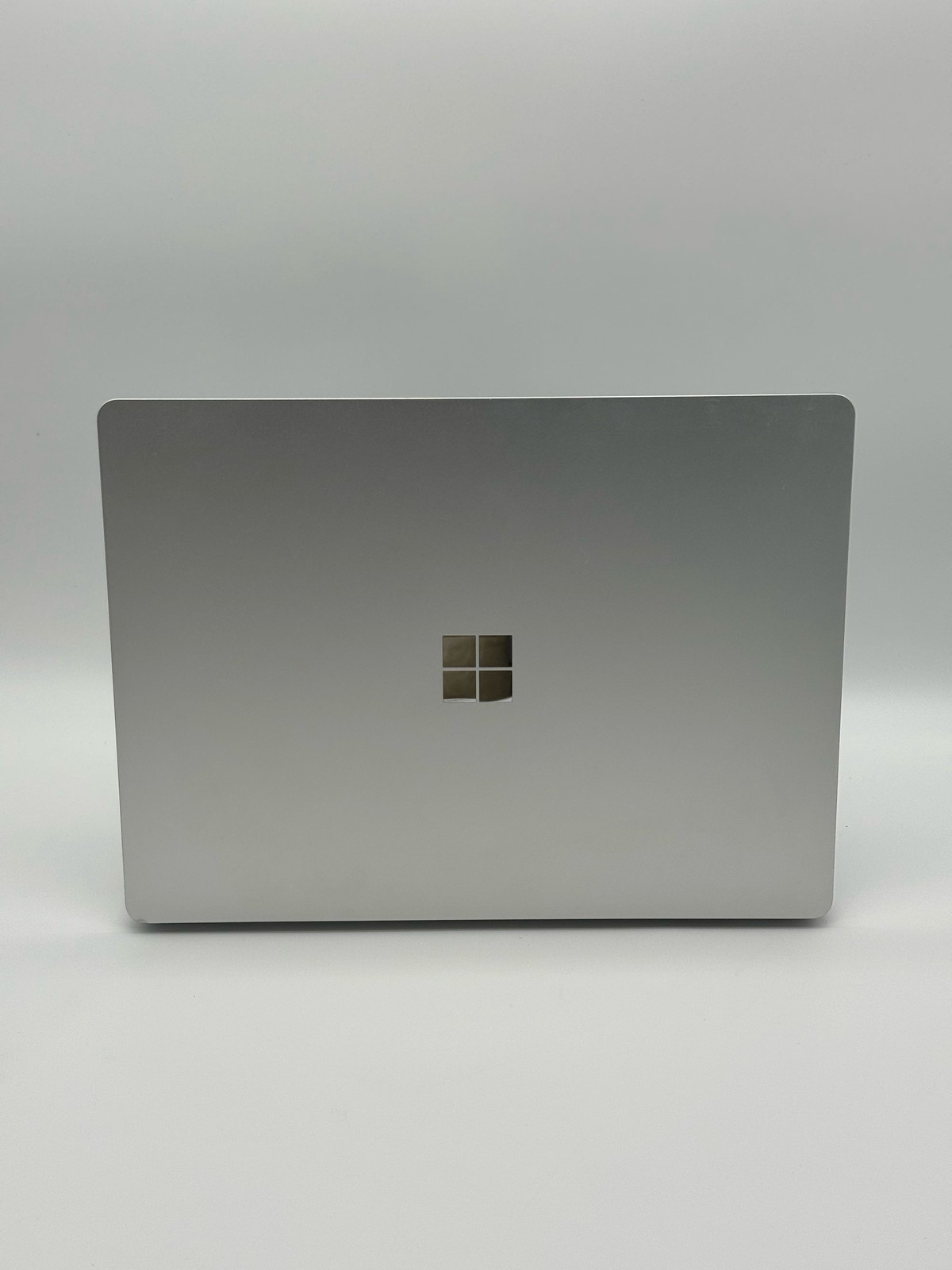 Microsoft Surface Laptop 1ZO-00001 12in Platinum