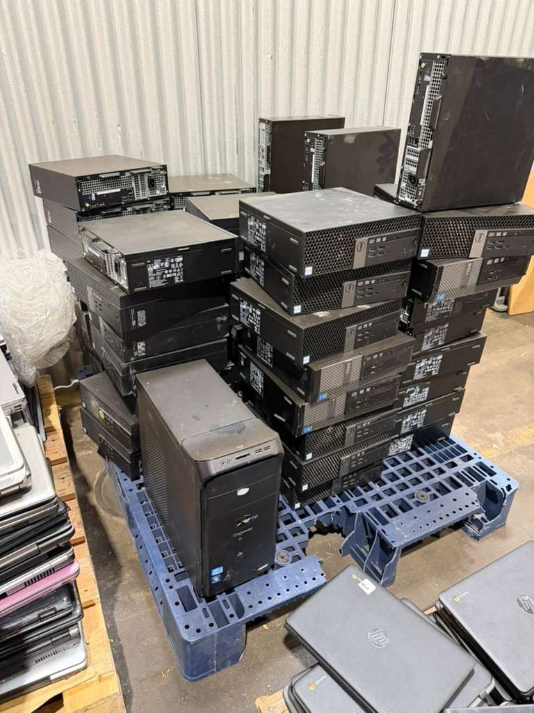 lot of 65 dekstops from 3 to 10 generation Xeons barebones or 8gb ram 512gb HHD