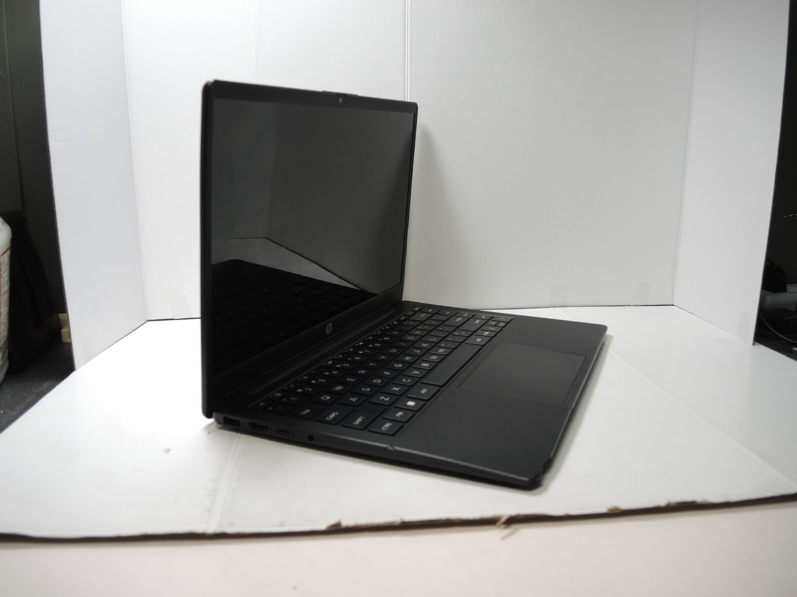 HP Laptop 14z-em000 Laptop (Parts Only) – Dead Board, Cracked Screen, No RAM/SSD