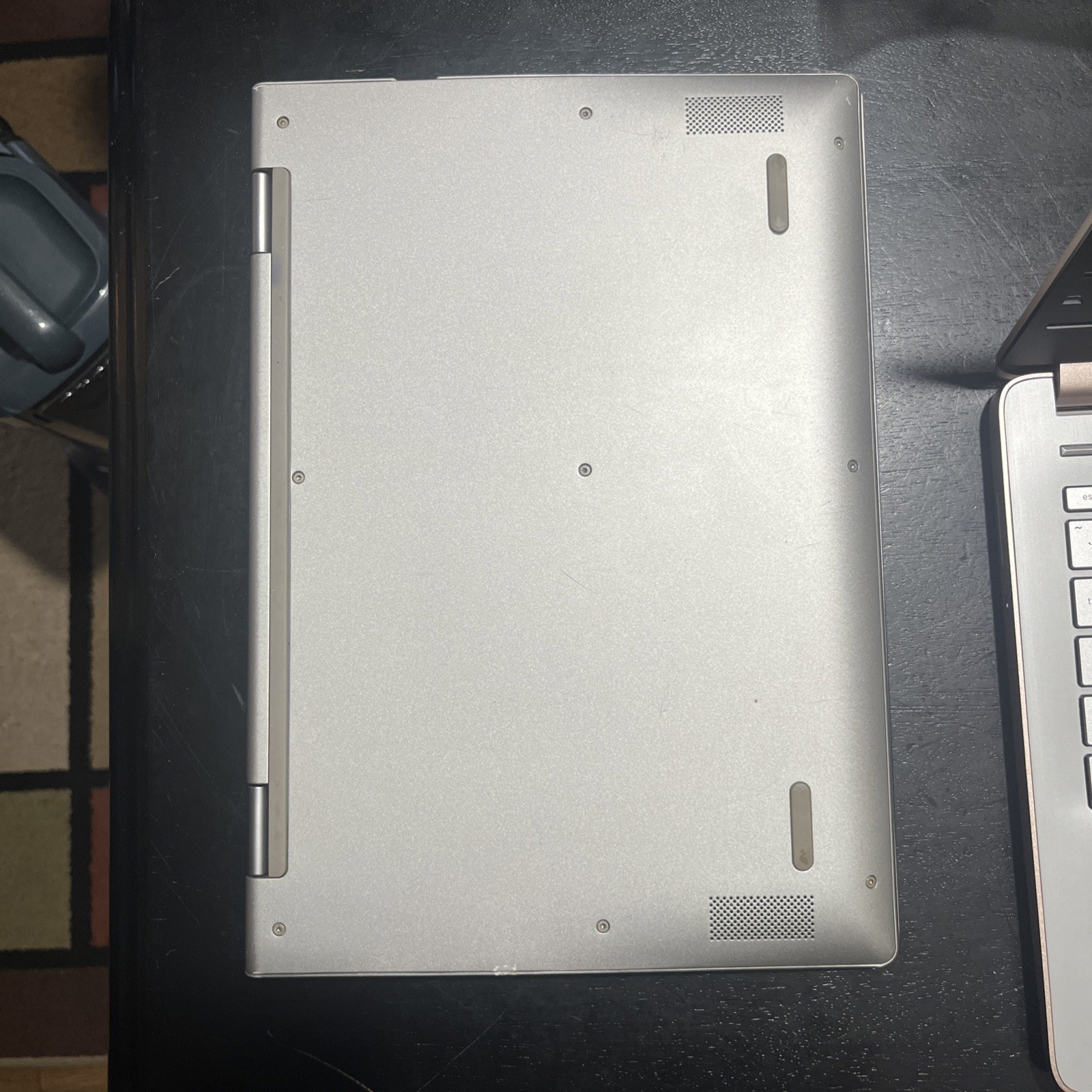 Lenovo Chromebook C340 11.6″ 2-in-1 Laptop – for parts / Repair