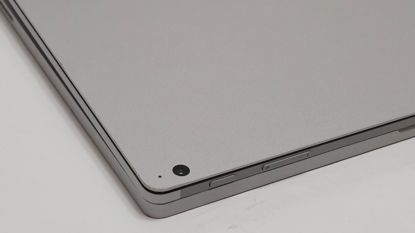 Surface Book 3 15″ (1899) i7-1065G7 32GB RAM 1TB SSD GTX 1660 GPU 6GB GDDR6