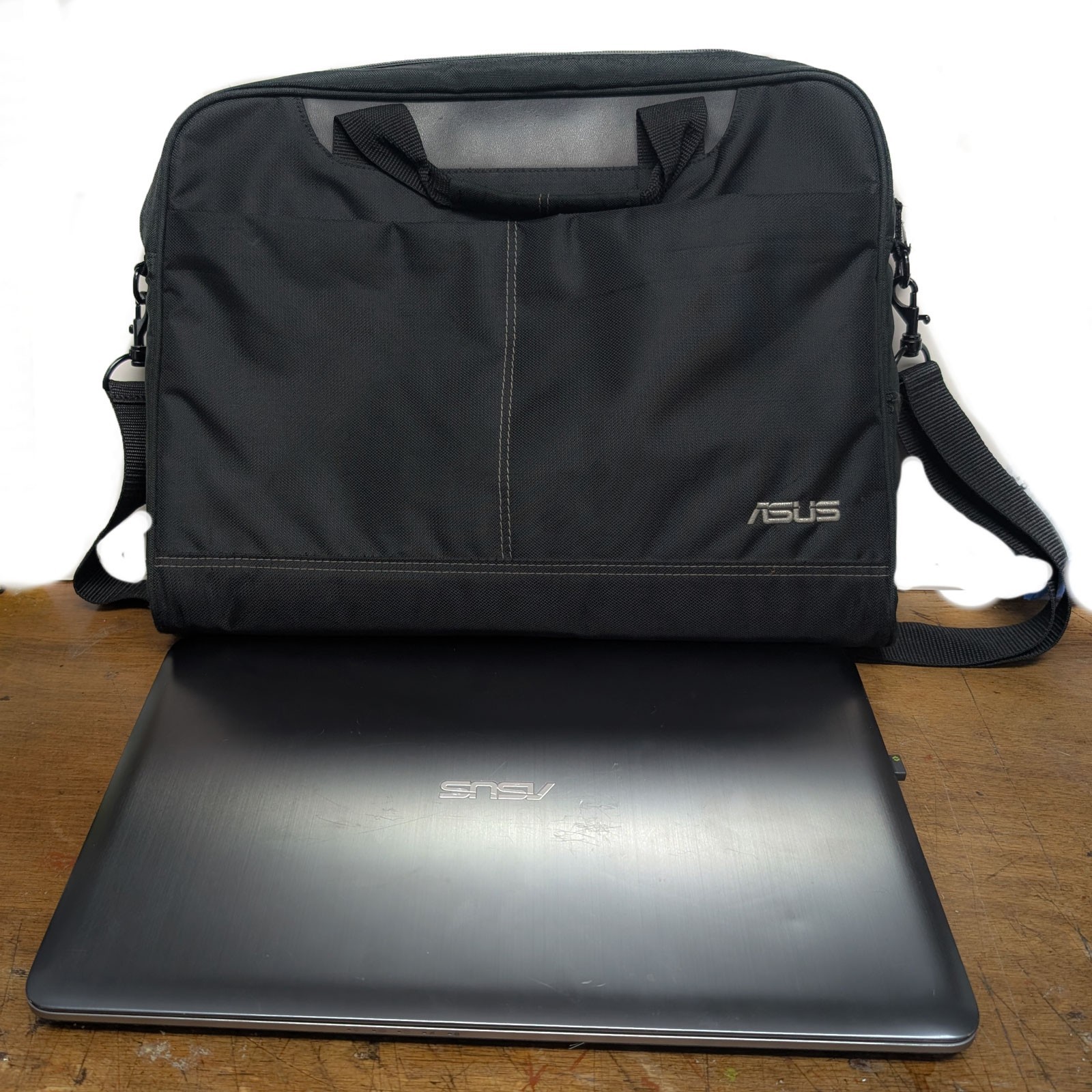 ASUS ZenBook 15.6” core i7-16GB