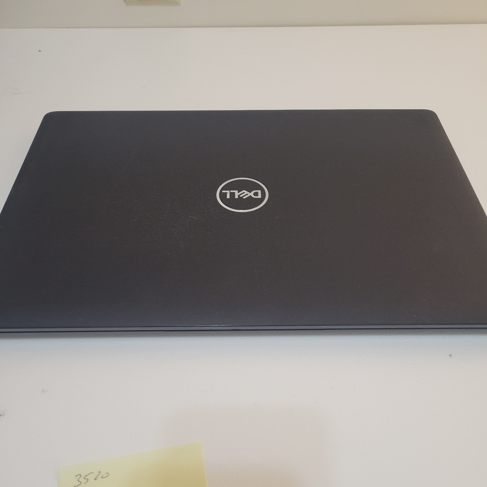 Dell Latitude 3520 15.6″ Core i7-1165G7 8GB RAM 256GB SSD Win 11 Pro