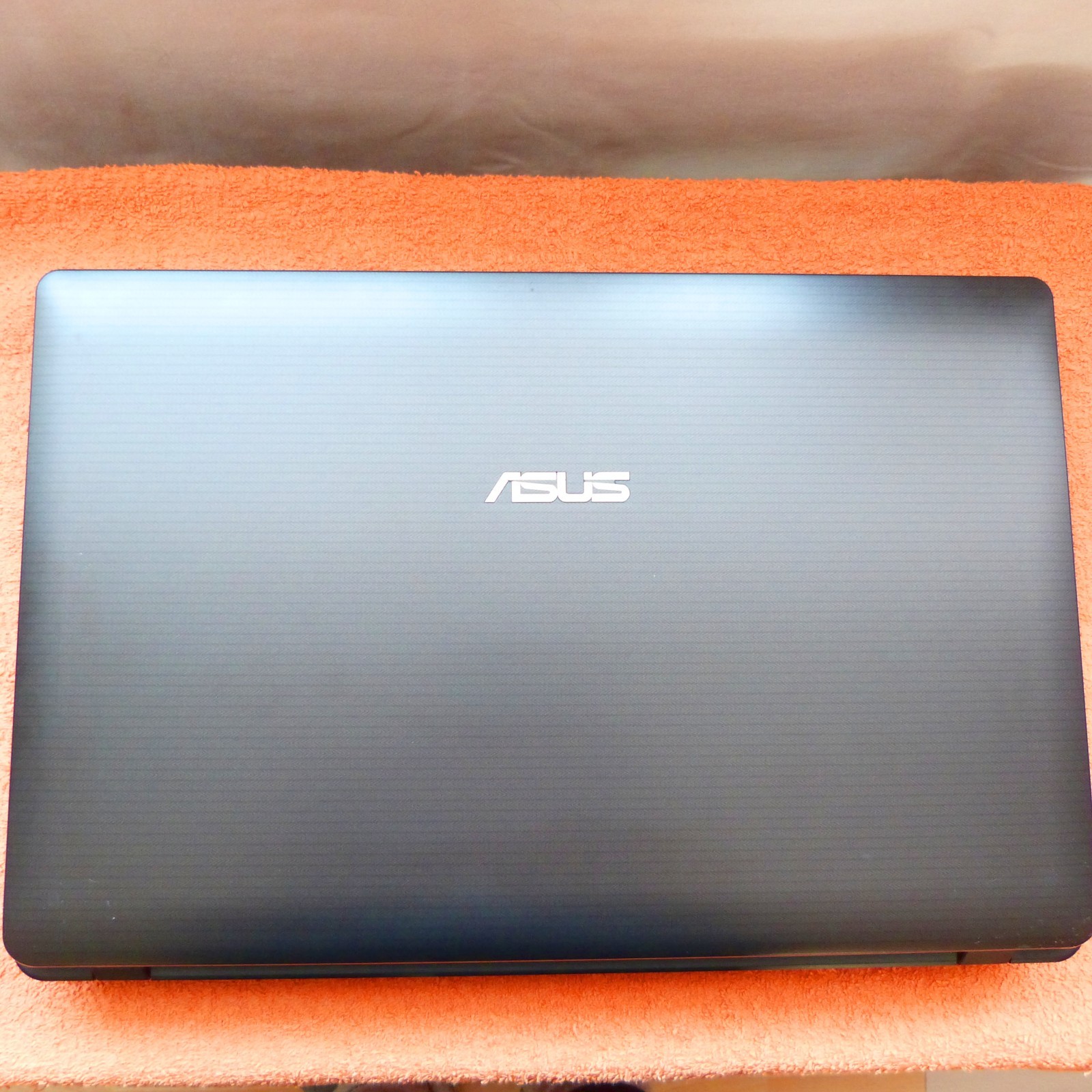 Asus K93 18″ FULLHD BLURAY KinoMonster l 16GB RAM NEW 2TB SSD HDD Windows 11