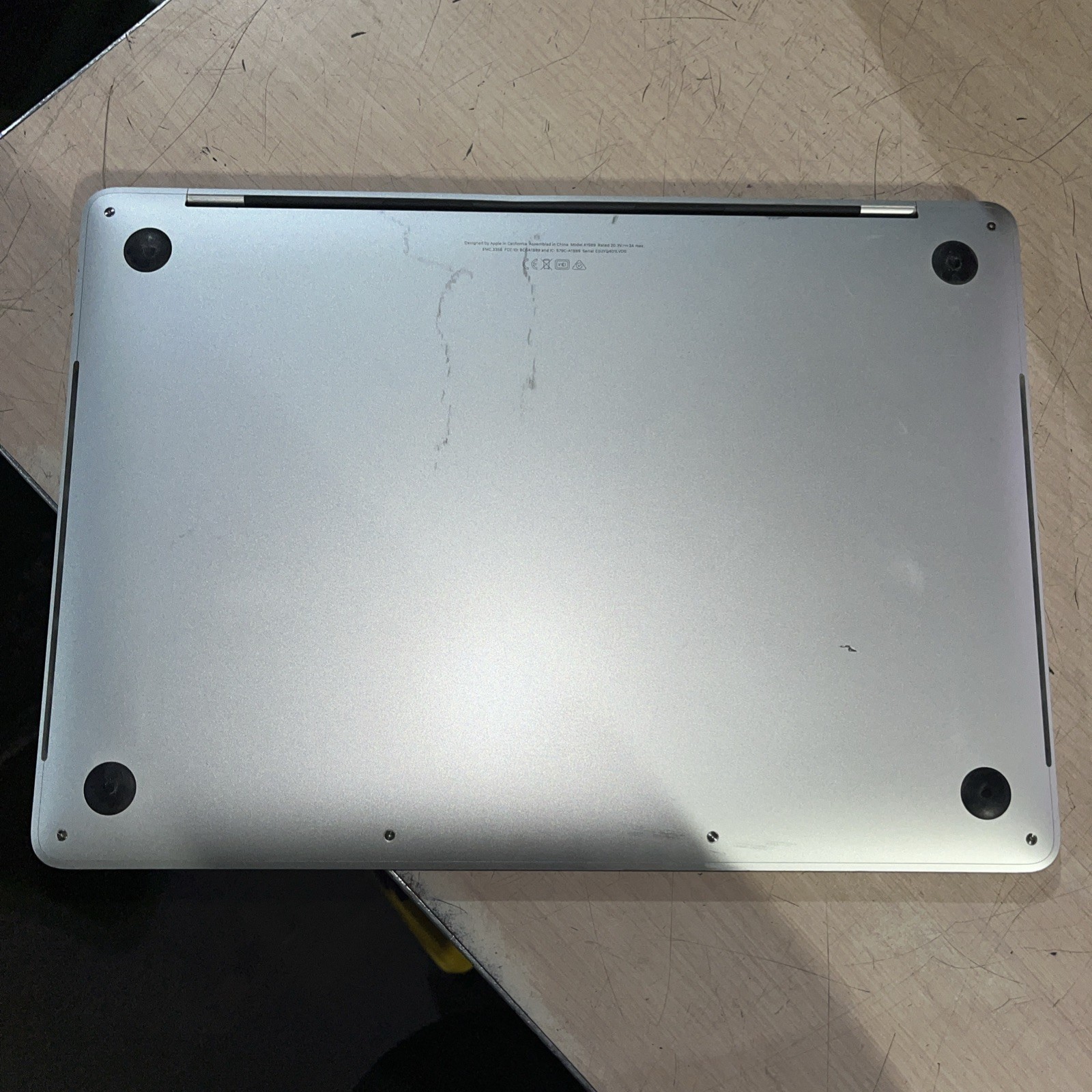 APPLE MACBOOK PRO 13″ TOUCH/2019 CORE I5-8279U 2.4GHZ 16GB RAM 256SSD