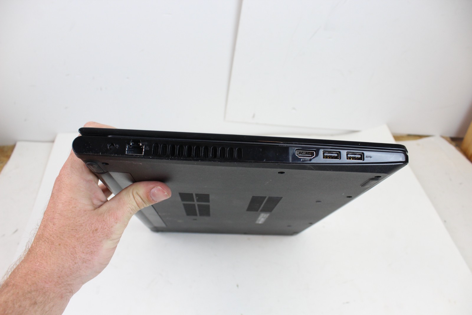 BAD BAT AS IS Dell Inspiron 3567 15.6″ Intel Core i5-7200U 2.50GHz 8GB RAM 500GB