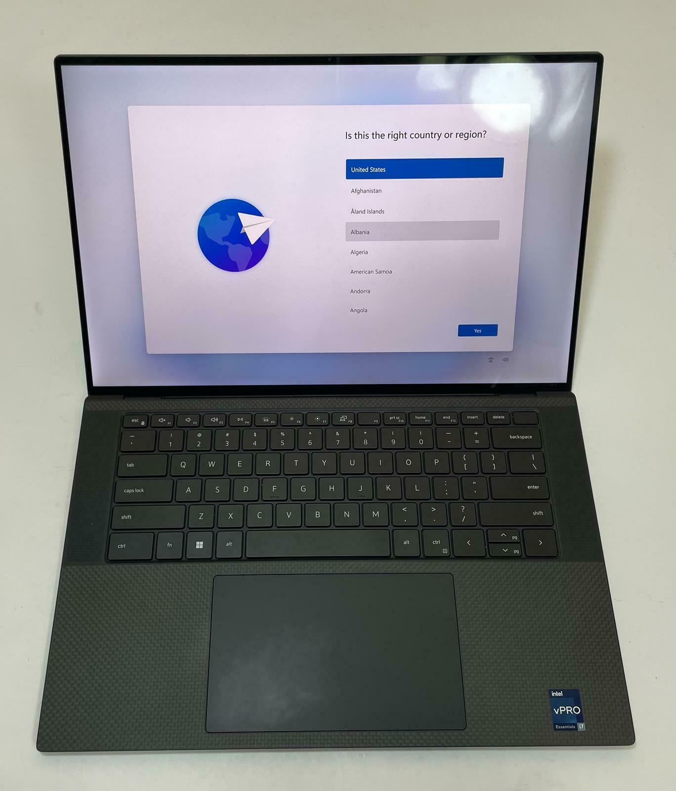 DELL PRECISION 5570 15″ Touch Laptop Core i7 12700H 32GB 512GB NVMe WIN11P -READ